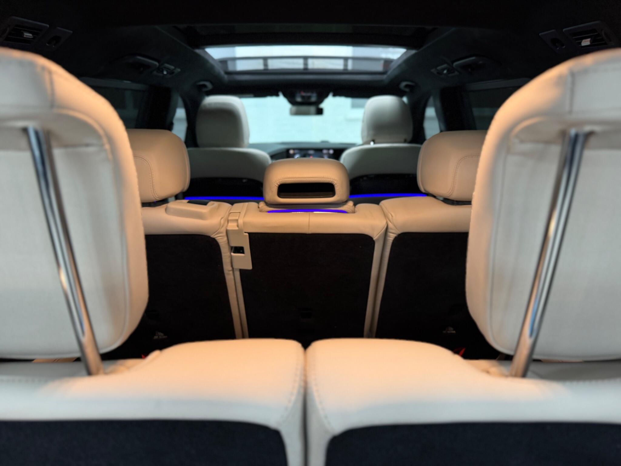 Mercedes-Benz GLS view 21