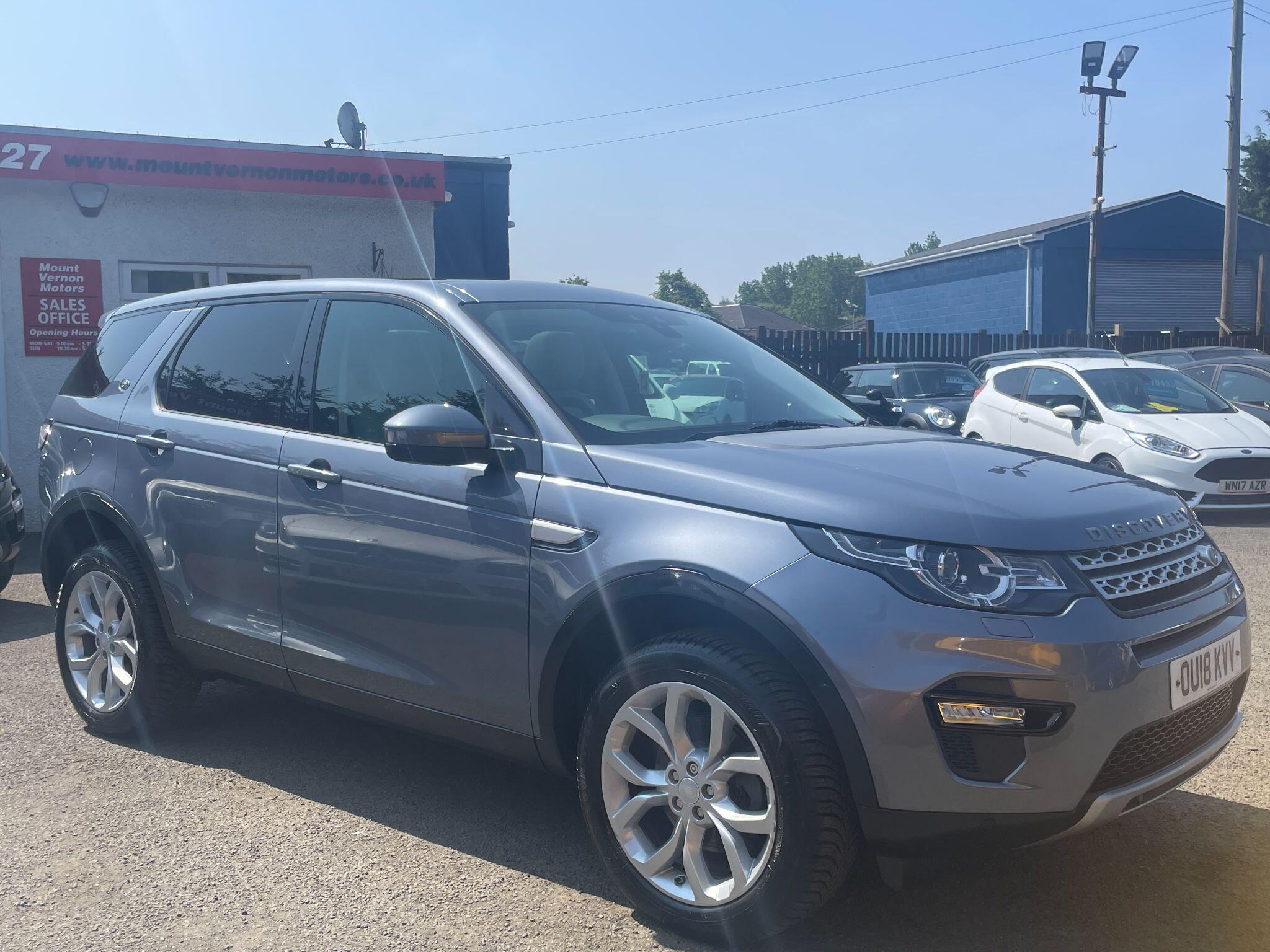 Land Rover Discovery Sport view 12
