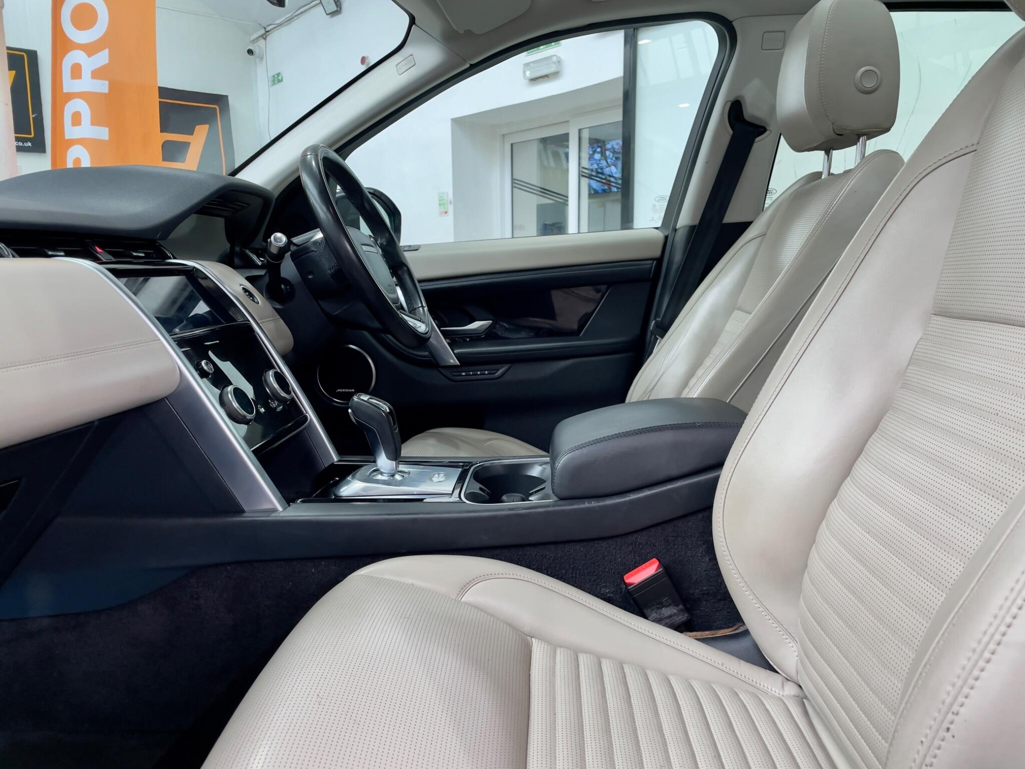Land Rover Discovery Sport view 55