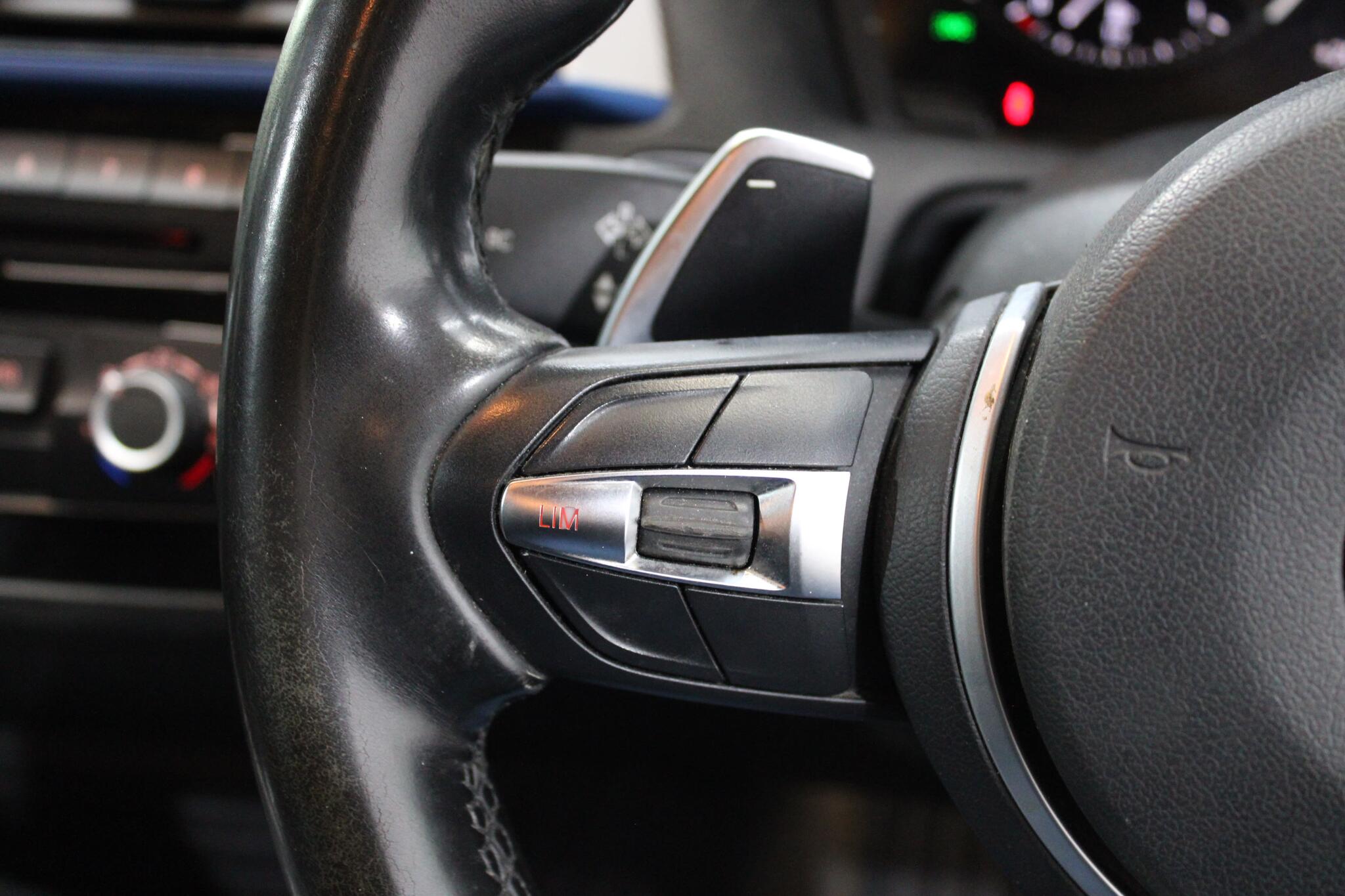 BMW 2 Series view 21