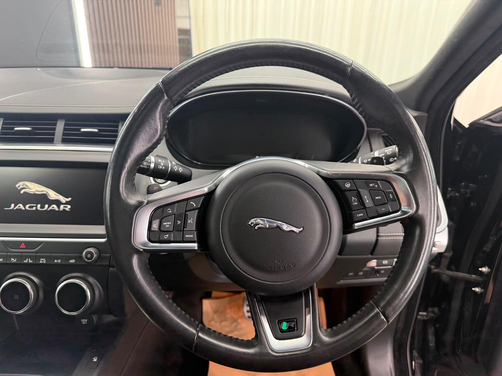 Jaguar E-Pace view 34