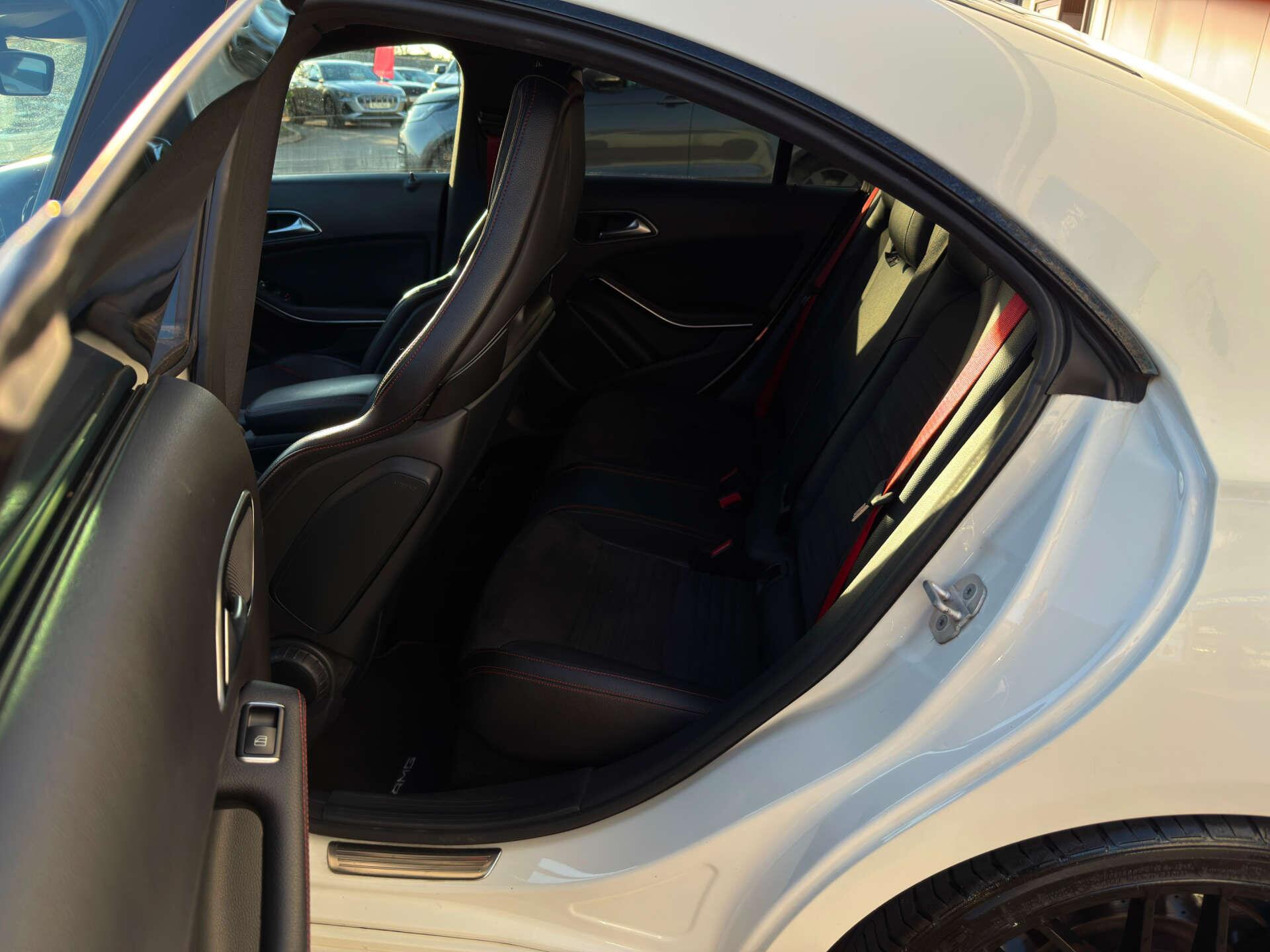 Mercedes-Benz Cla view 36