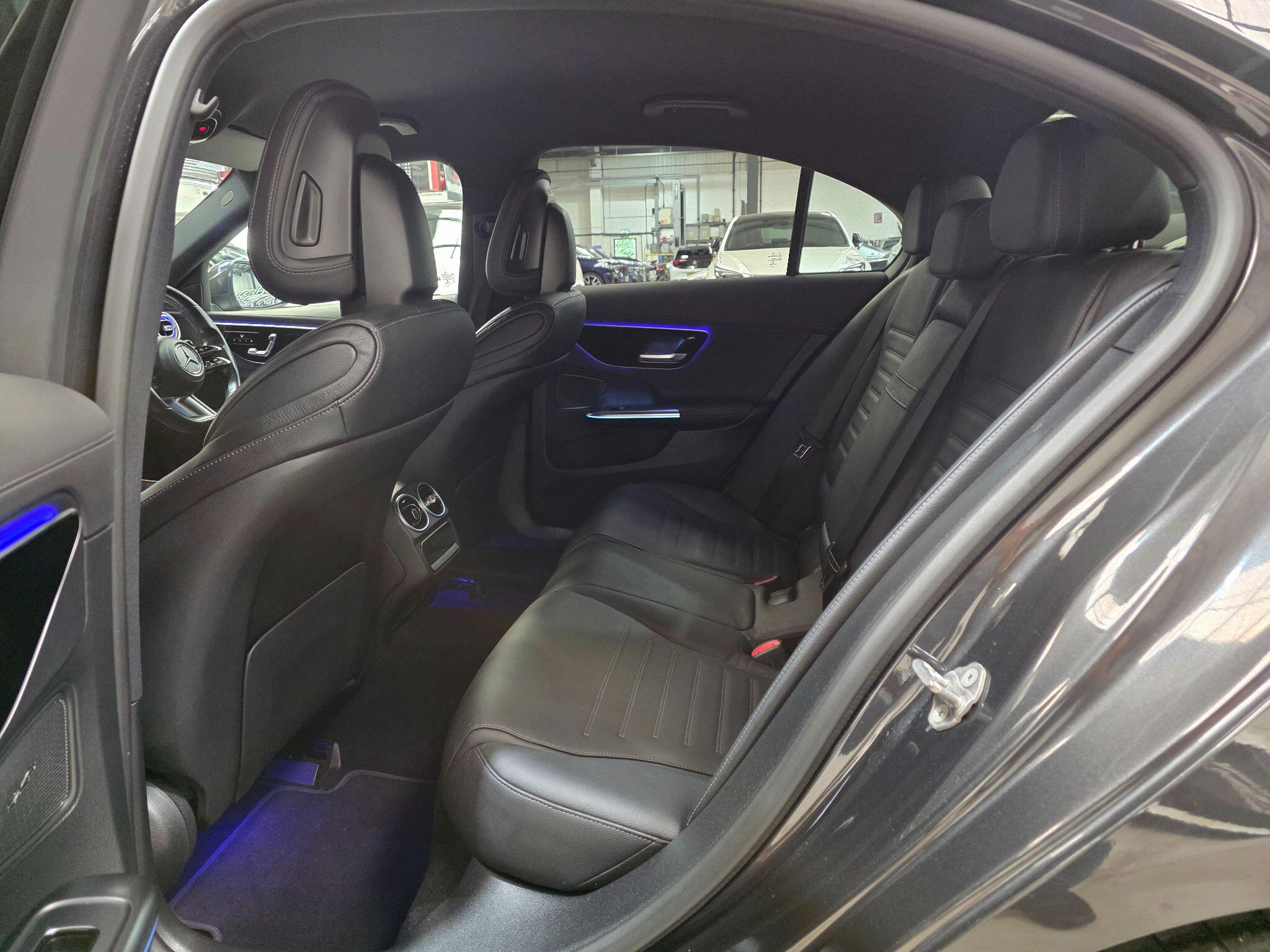 Mercedes-Benz C Class view 29