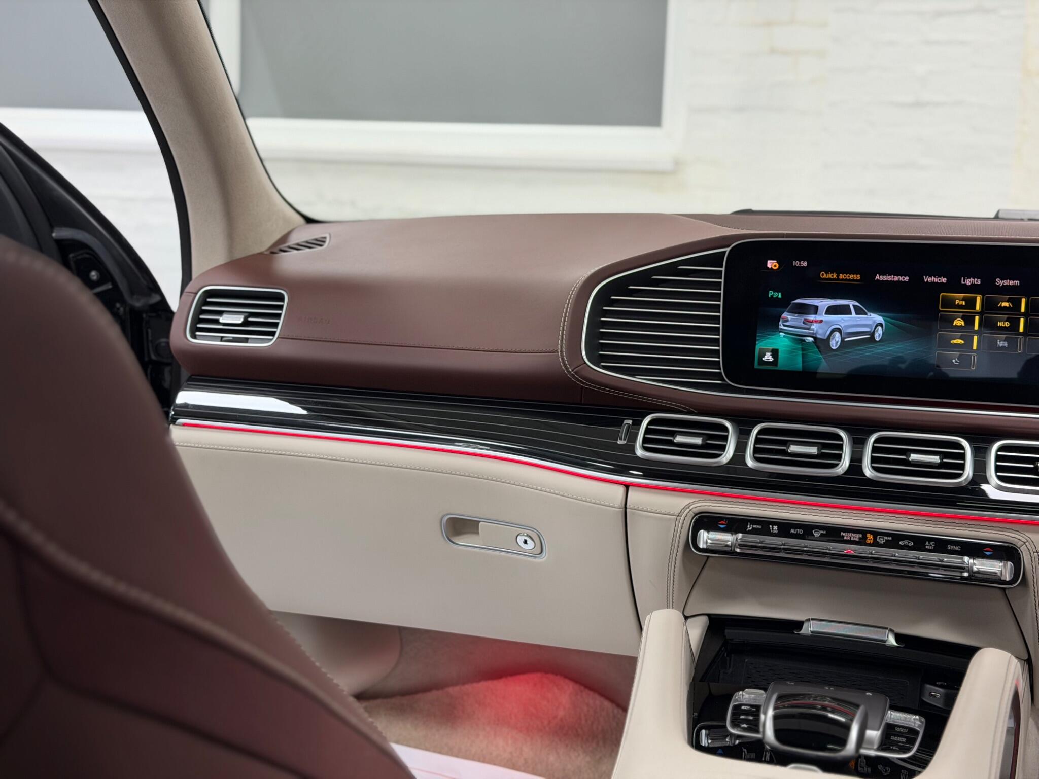 Mercedes-Benz GLS view 18