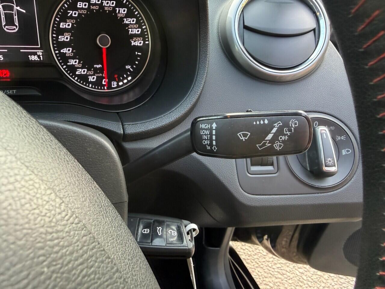 Seat Ibiza view 9