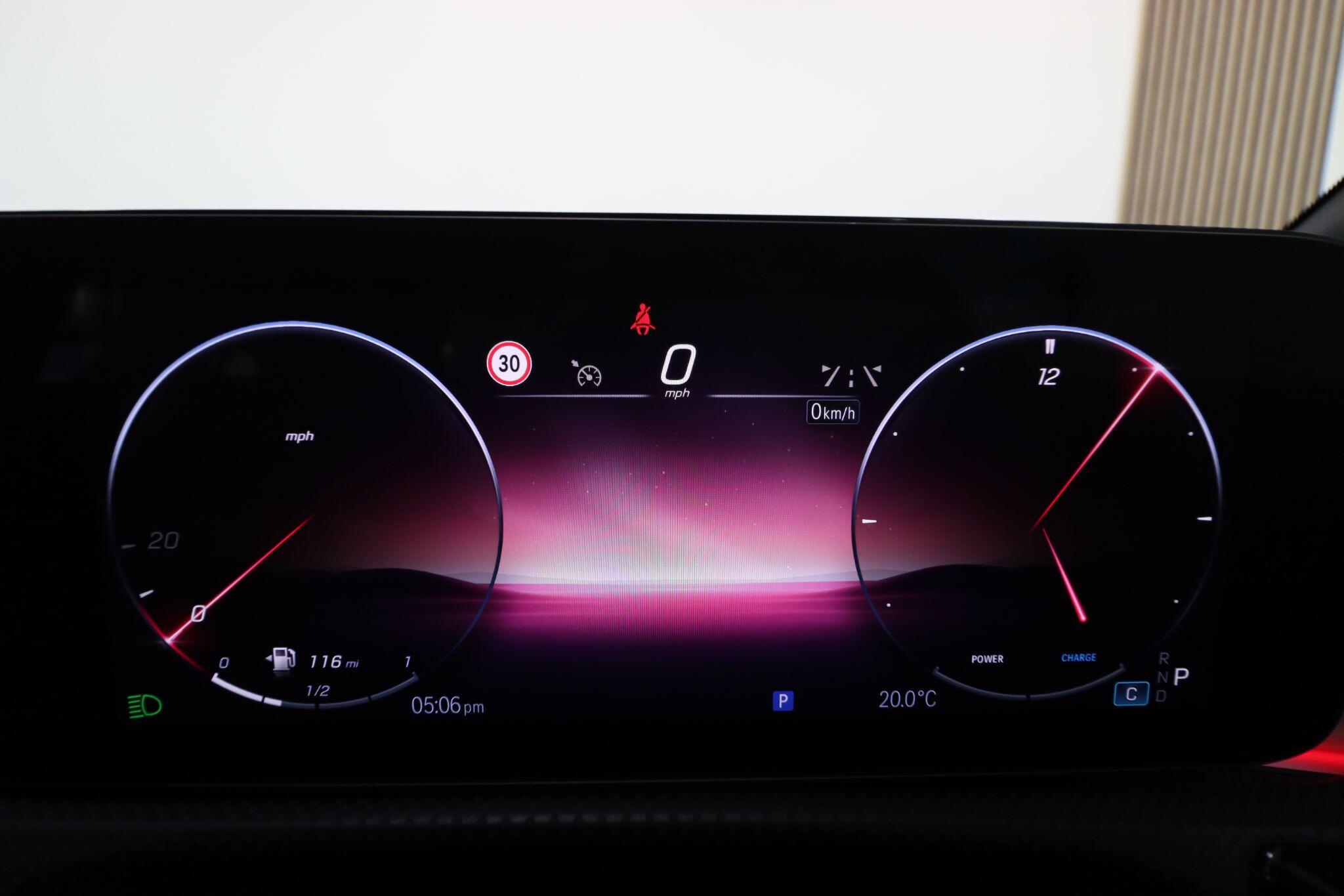 Mercedes-Benz Cla view 38