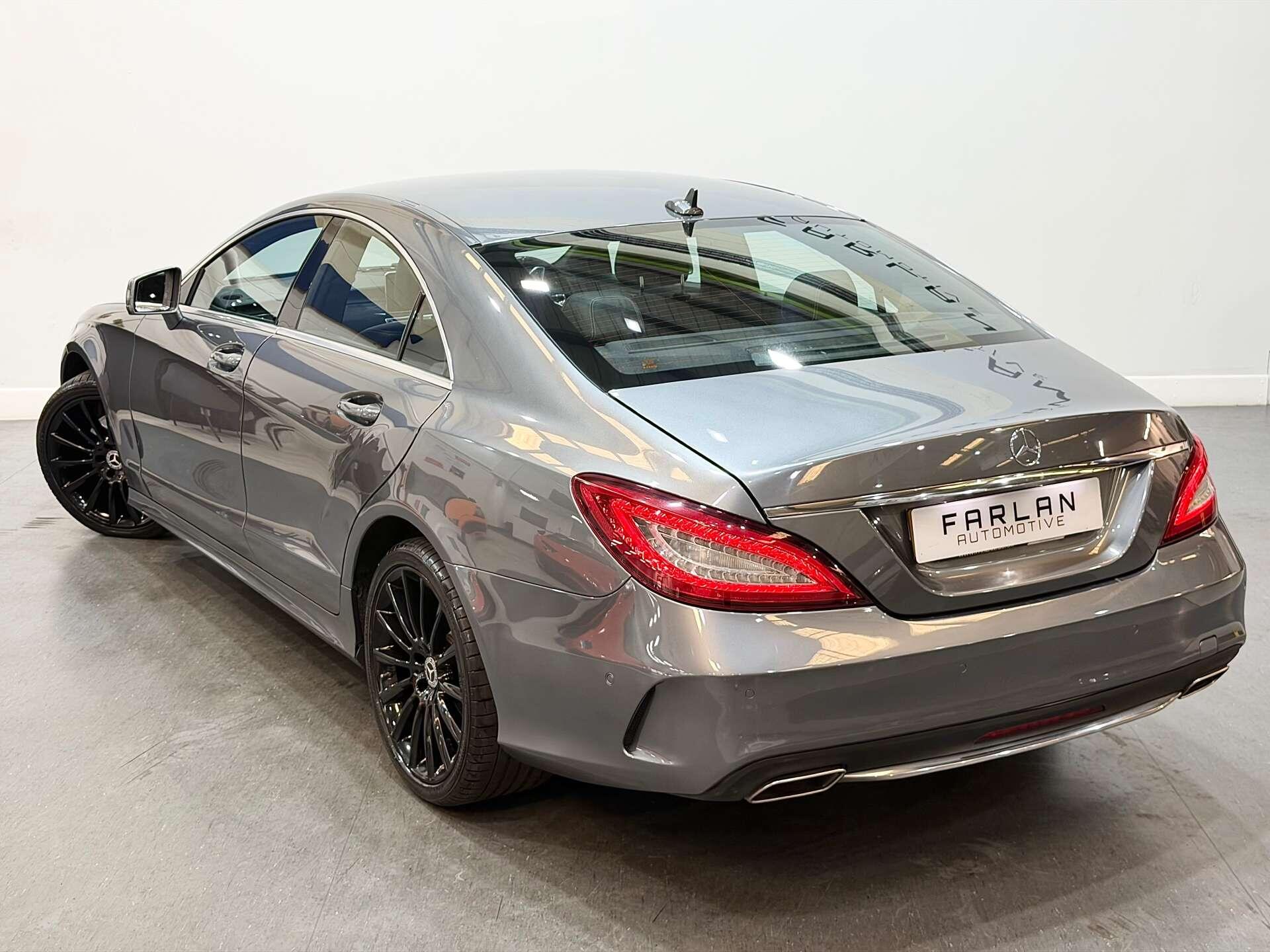Mercedes-Benz CLS view 18