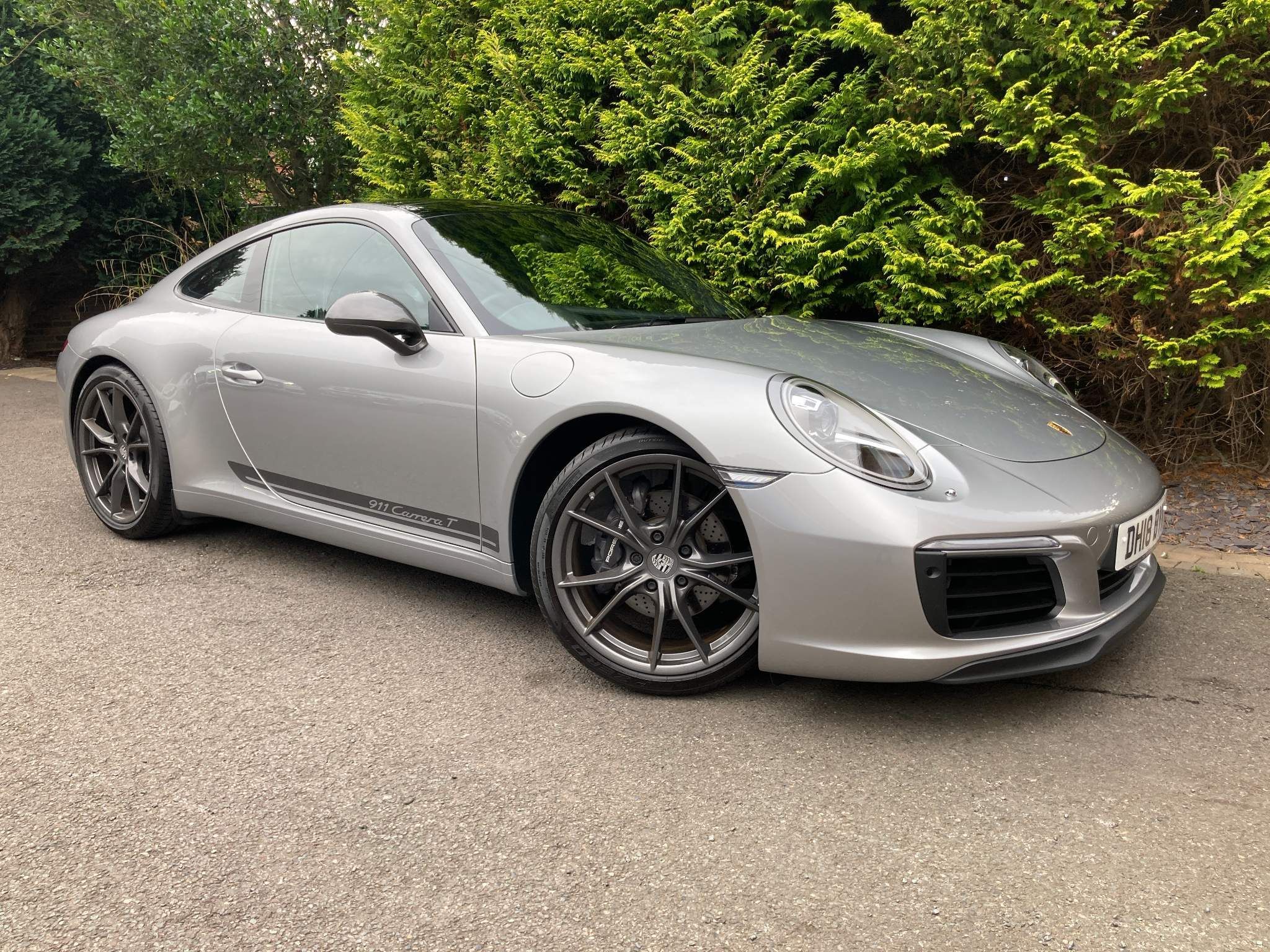 Porsche 911 view 28