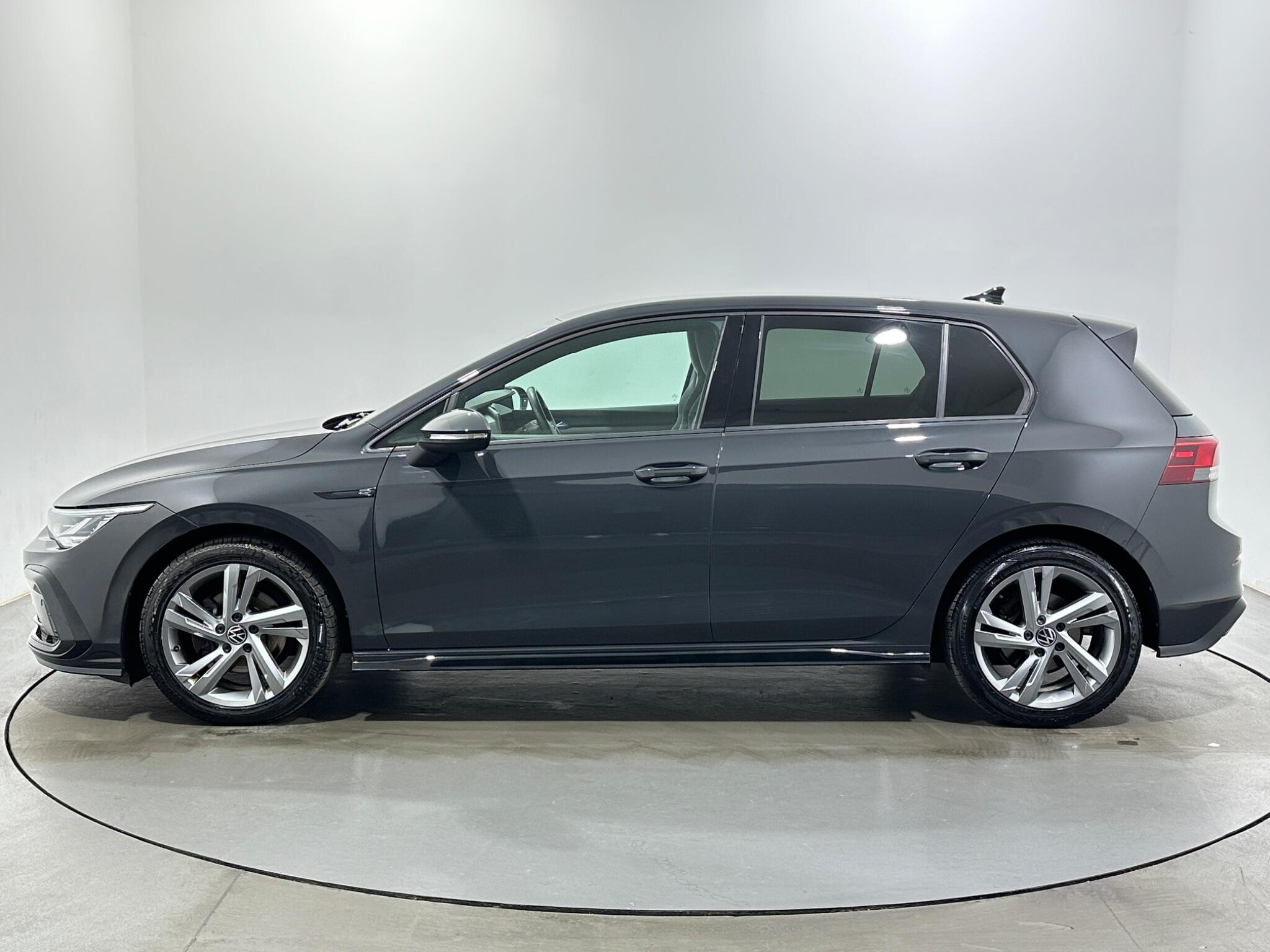 Volkswagen Golf view 5