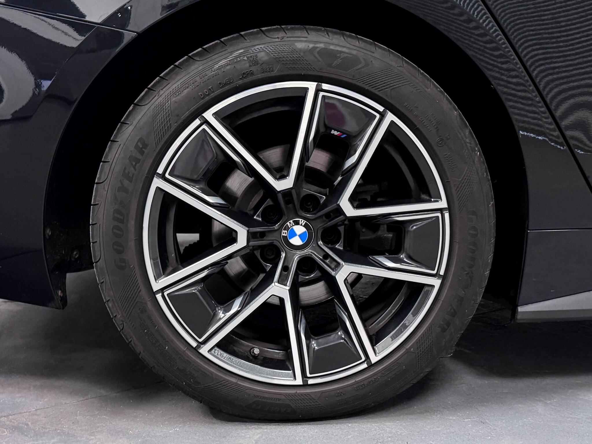 BMW 4 Series view 56