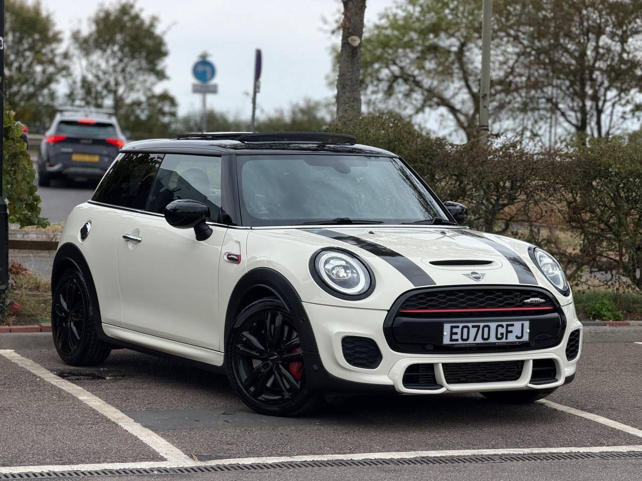 Mini Cooper view 32