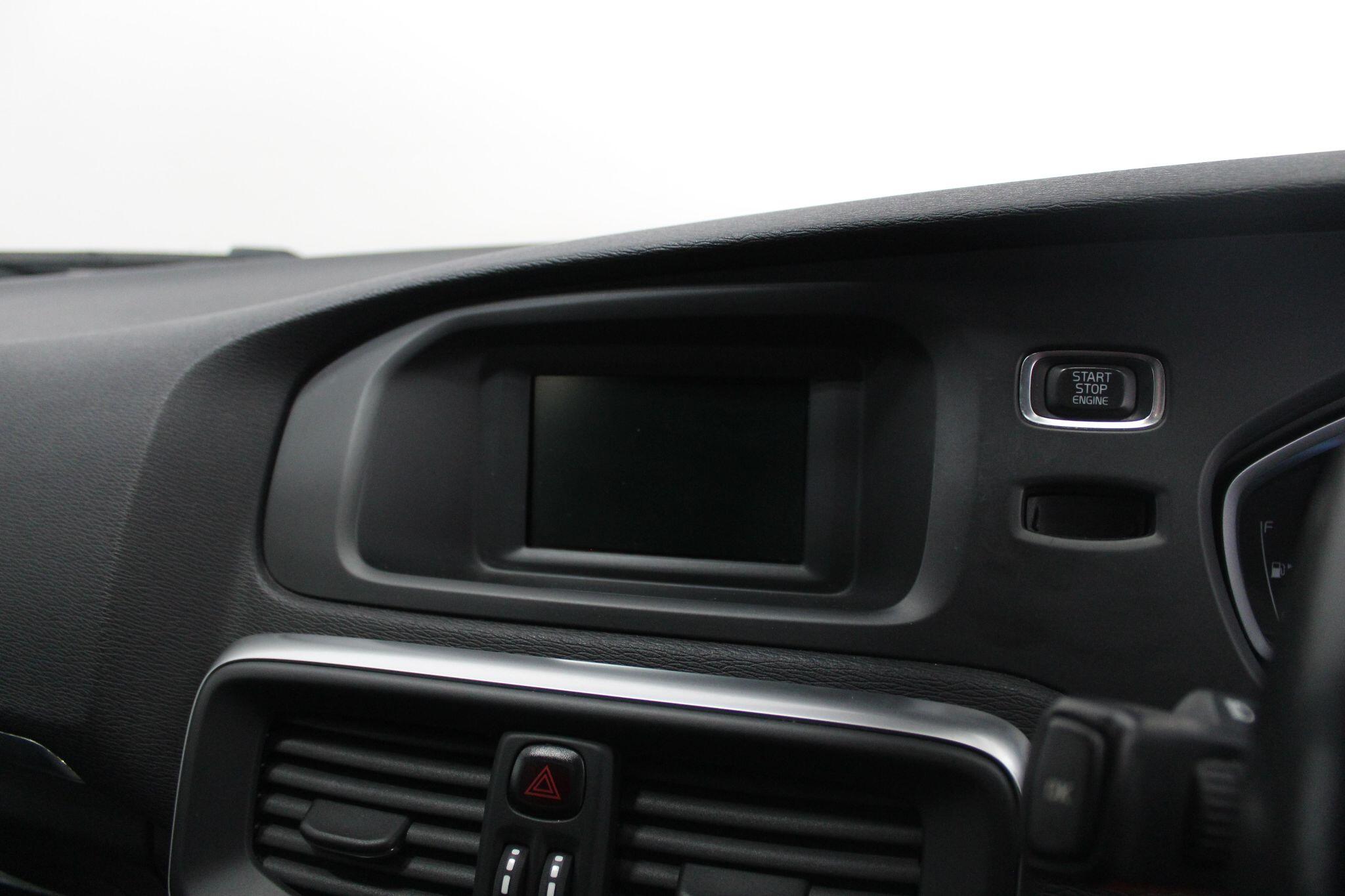 Volvo V40 view 35