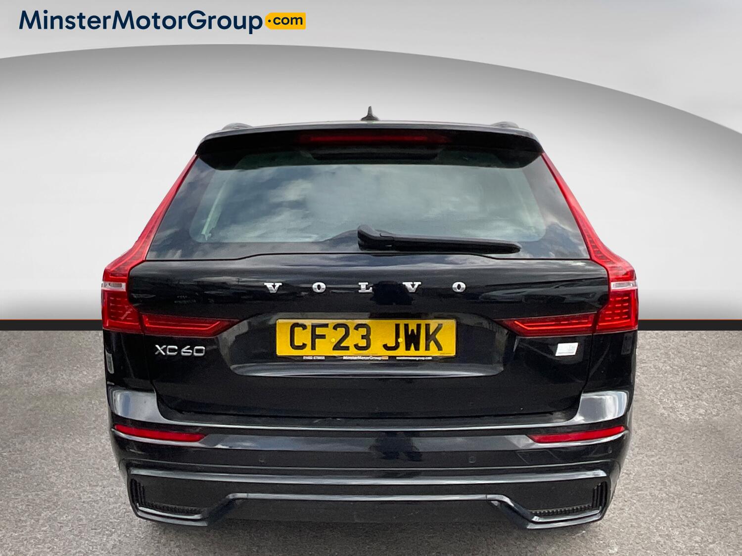 Volvo XC60 view 3
