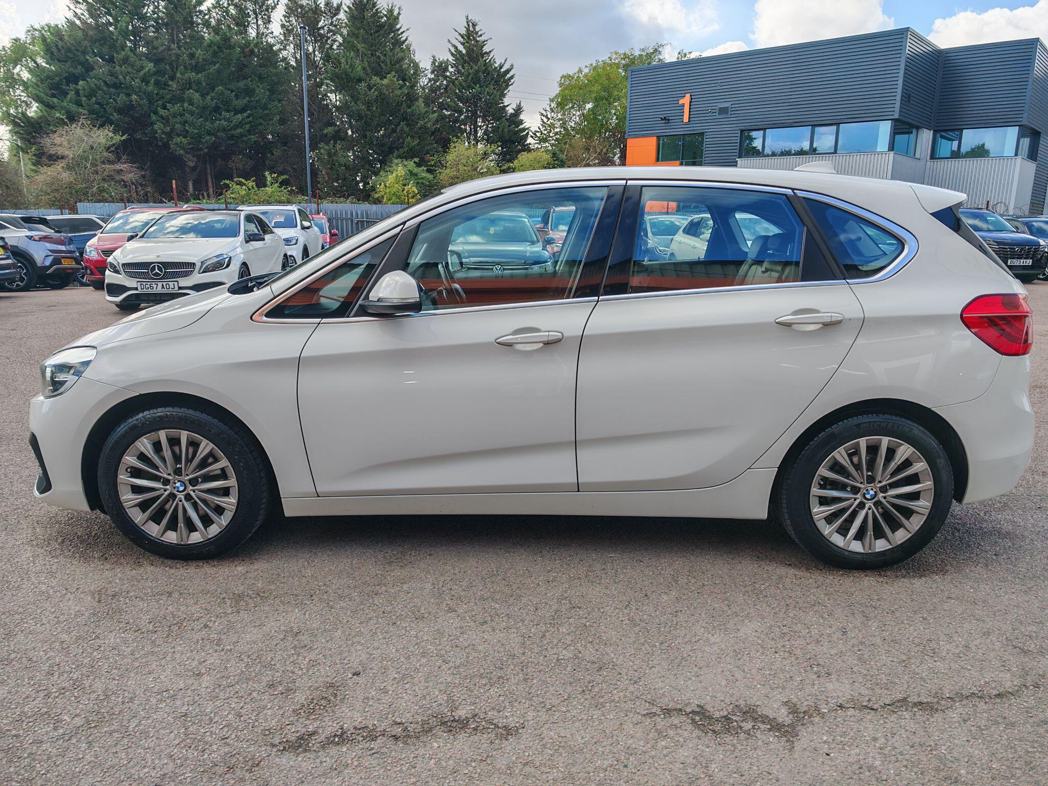 BMW 2 Series view 6