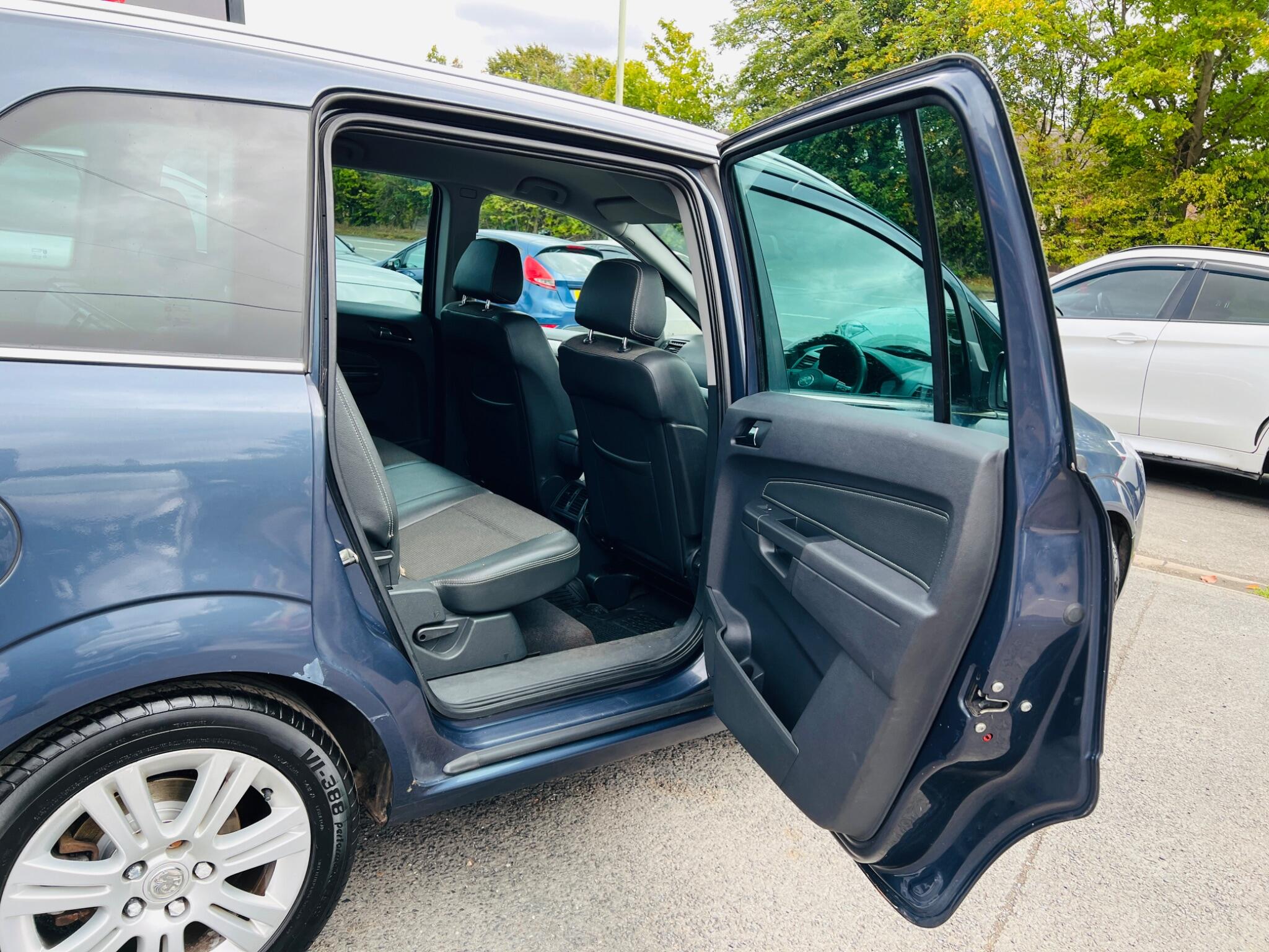 2010 Vauxhall Zafira image 33