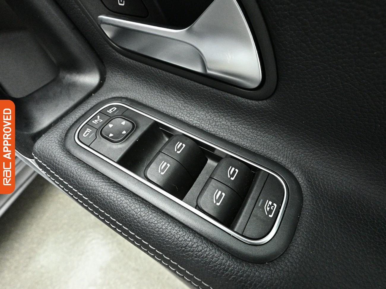 Mercedes-Benz A-Class view 25