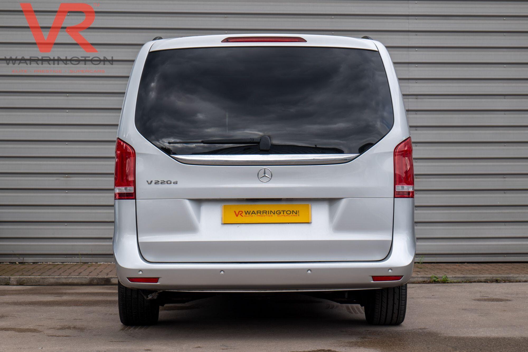 Mercedes-Benz V Class view 15