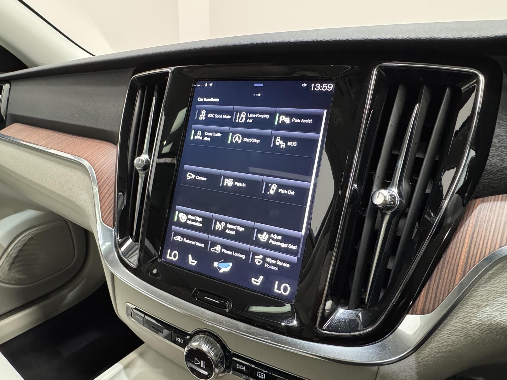 Volvo V60 view 31