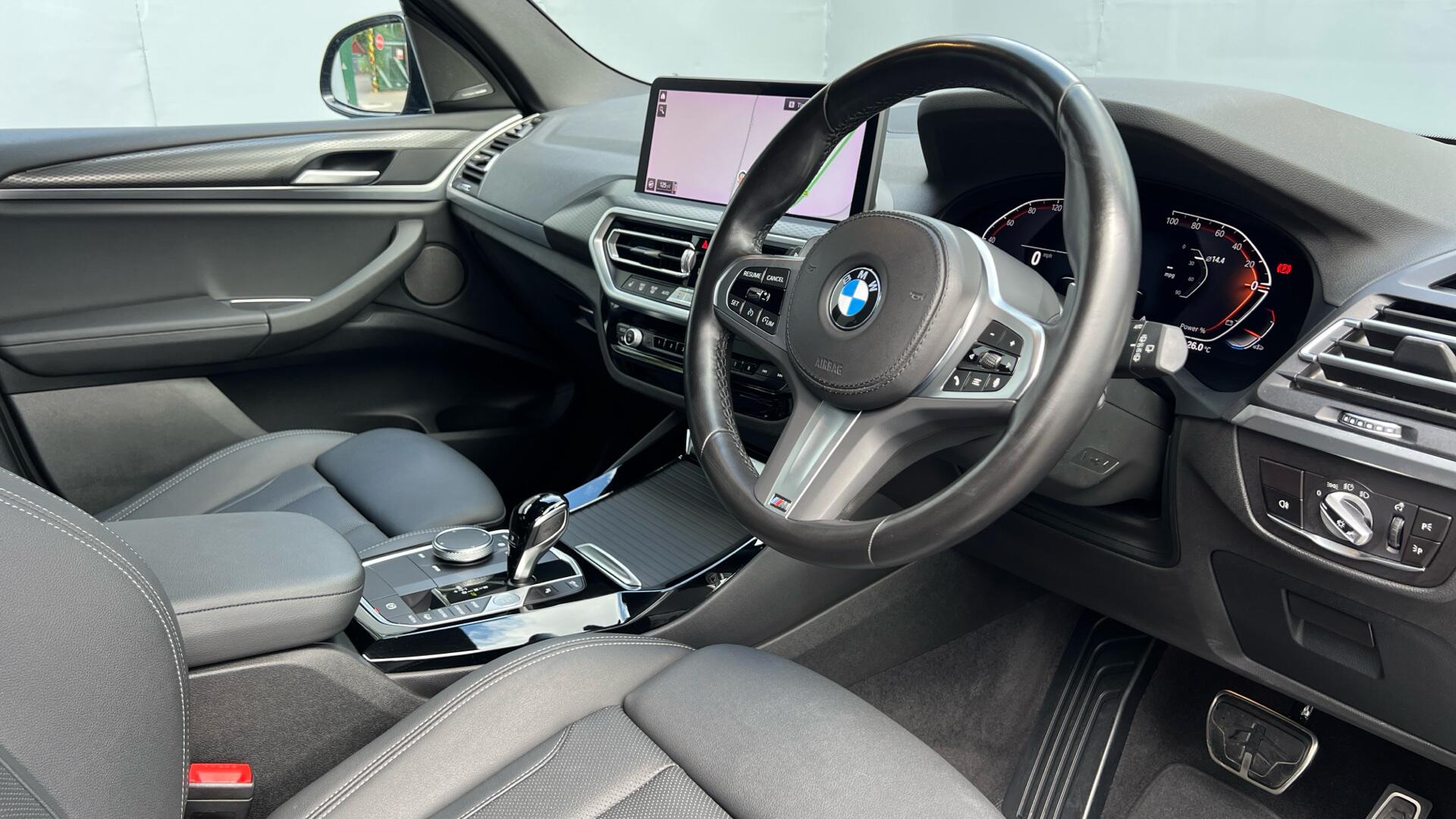 BMW X3 view 6