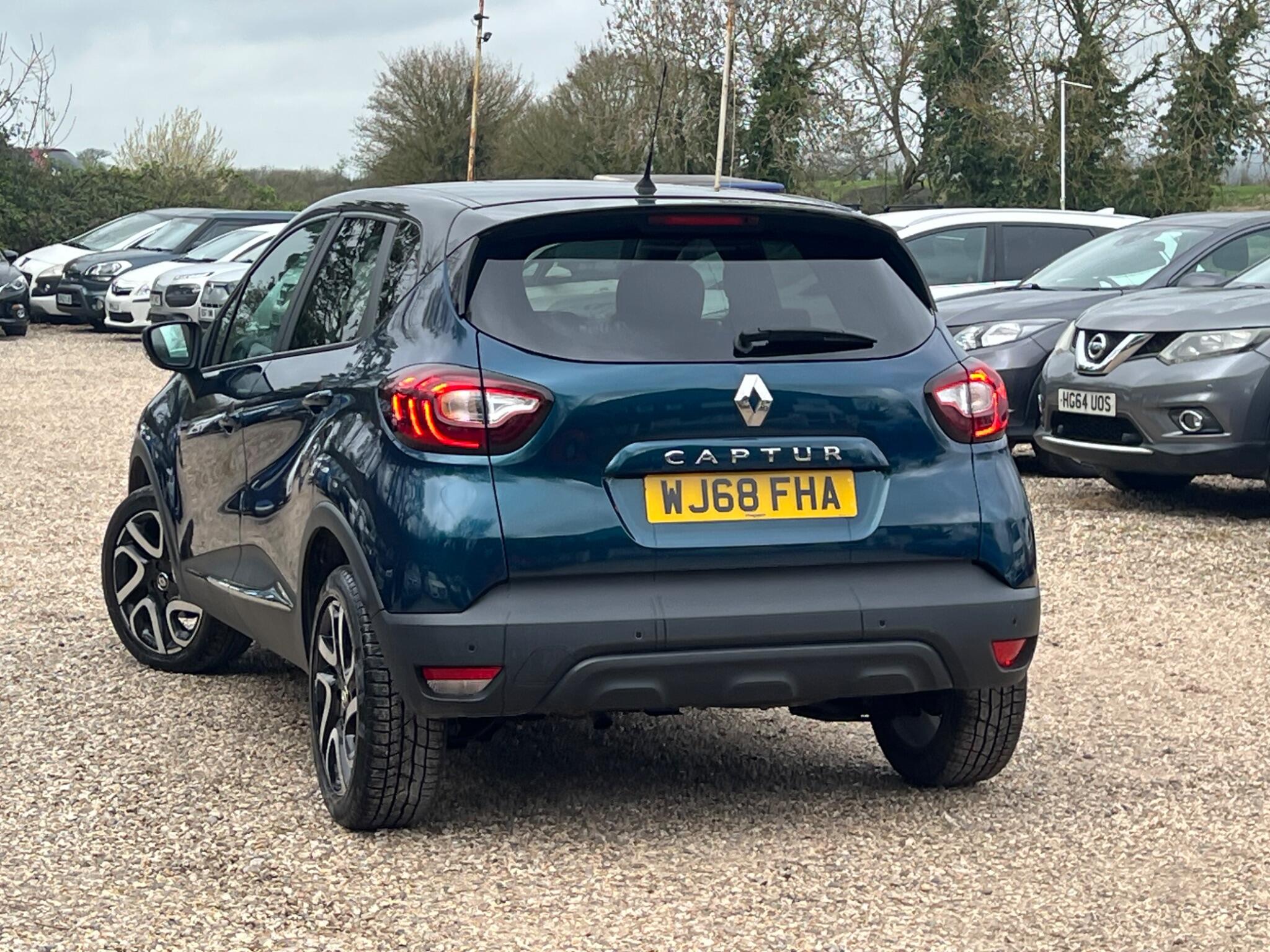 Renault Captur view 8