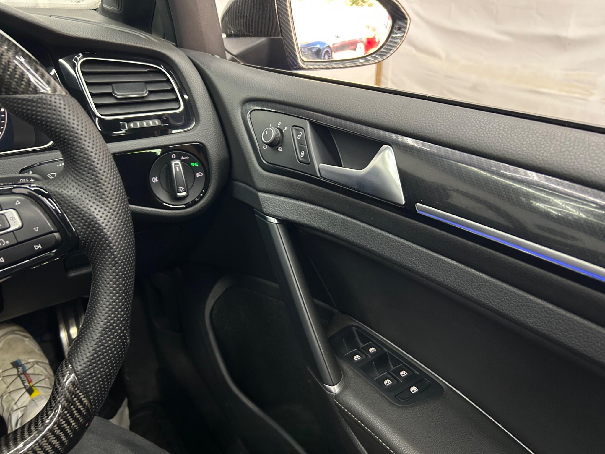Volkswagen Golf view 22