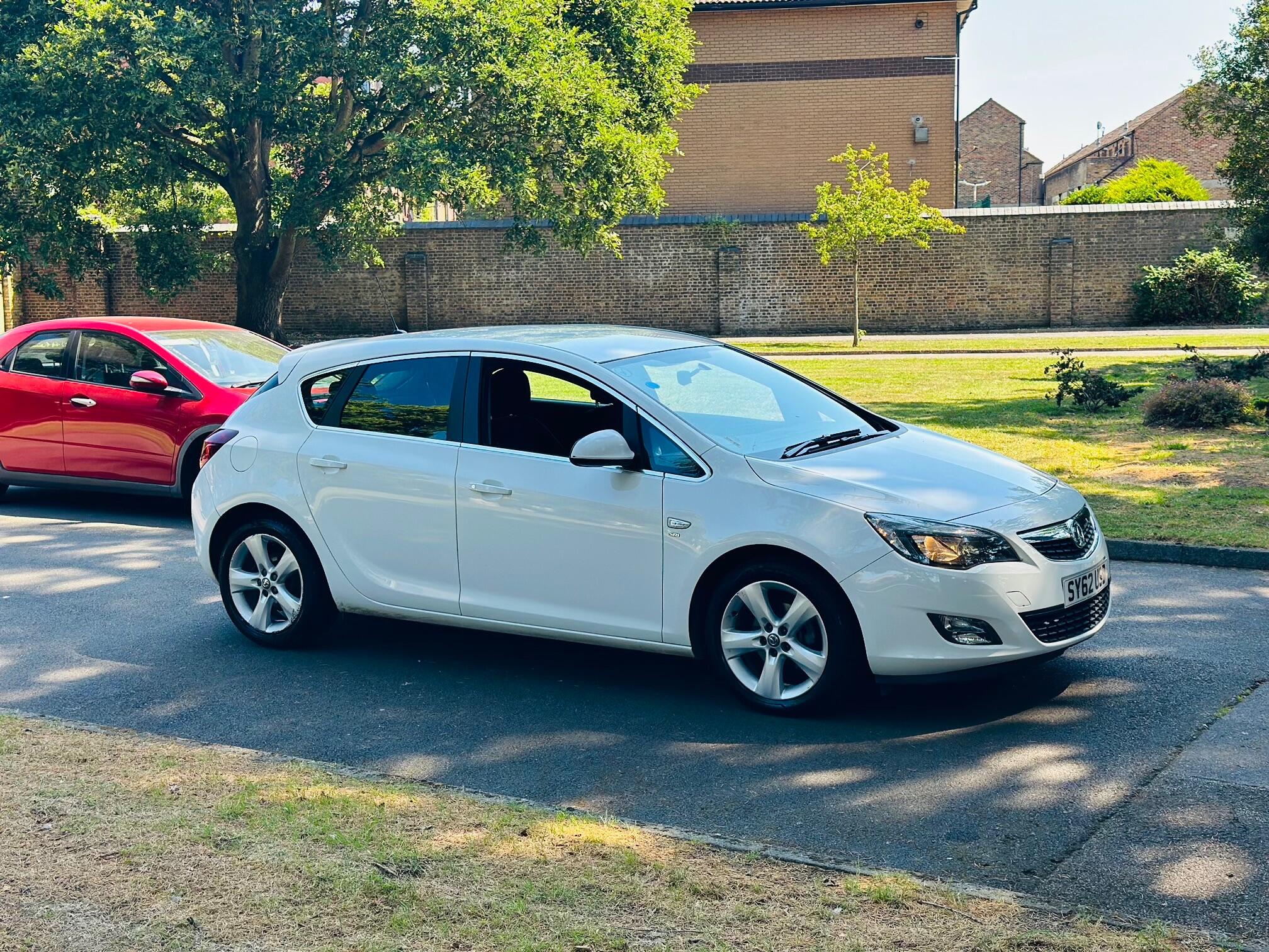 Vauxhall Astra view 13