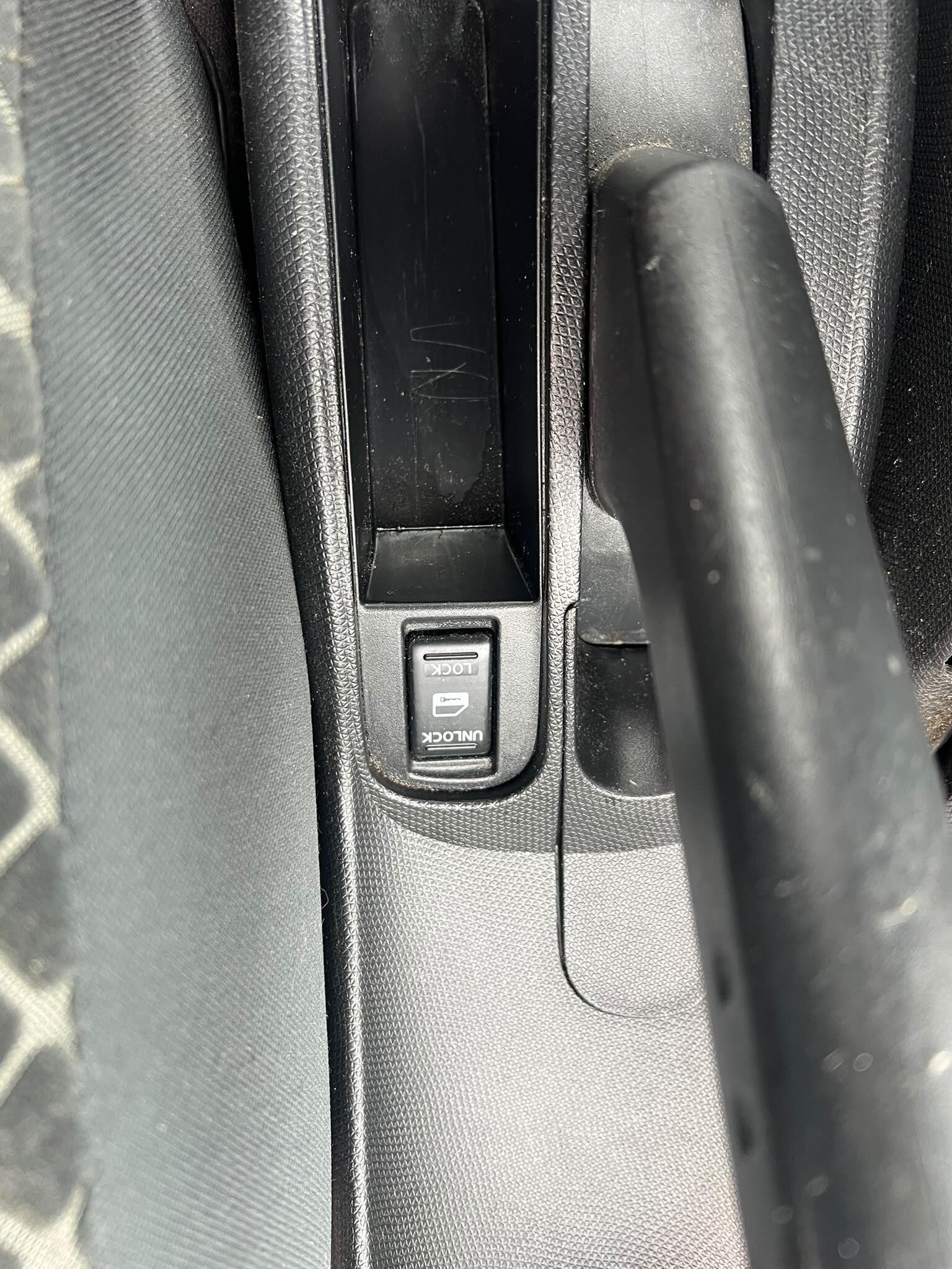 Nissan Micra view 24