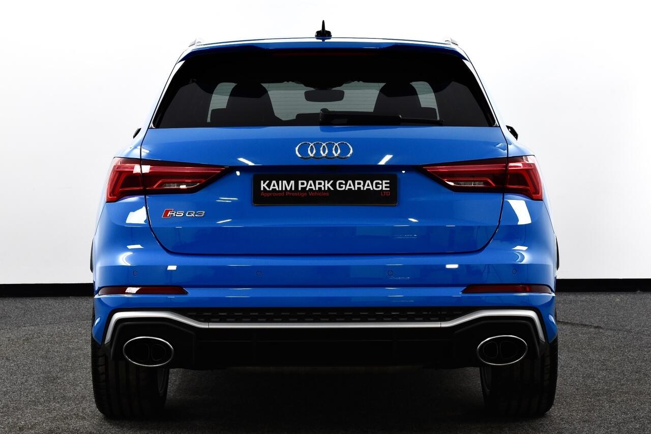 Audi RS Q3 view 6