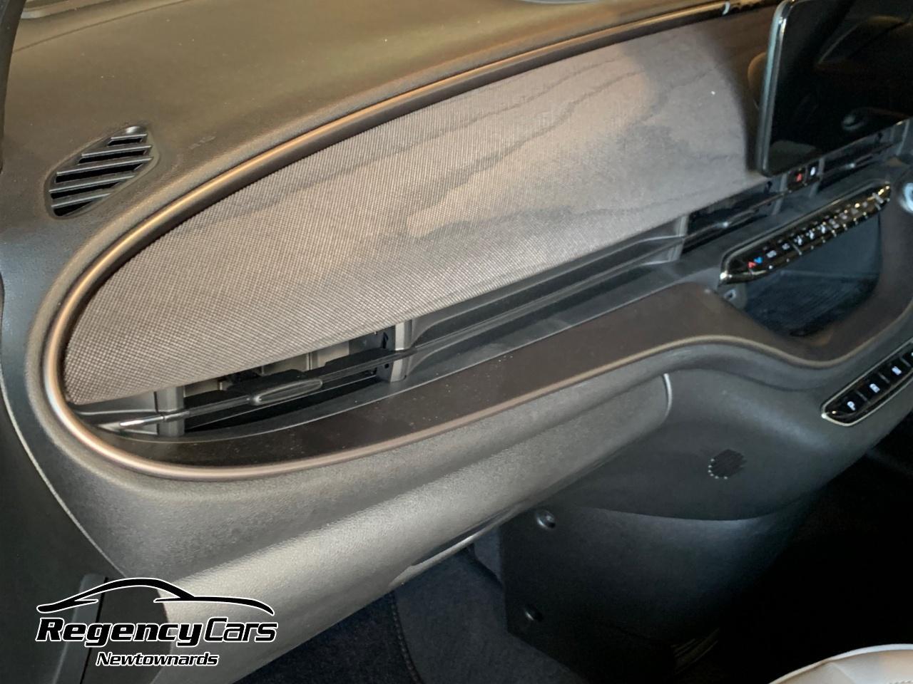 Fiat 500e view 16