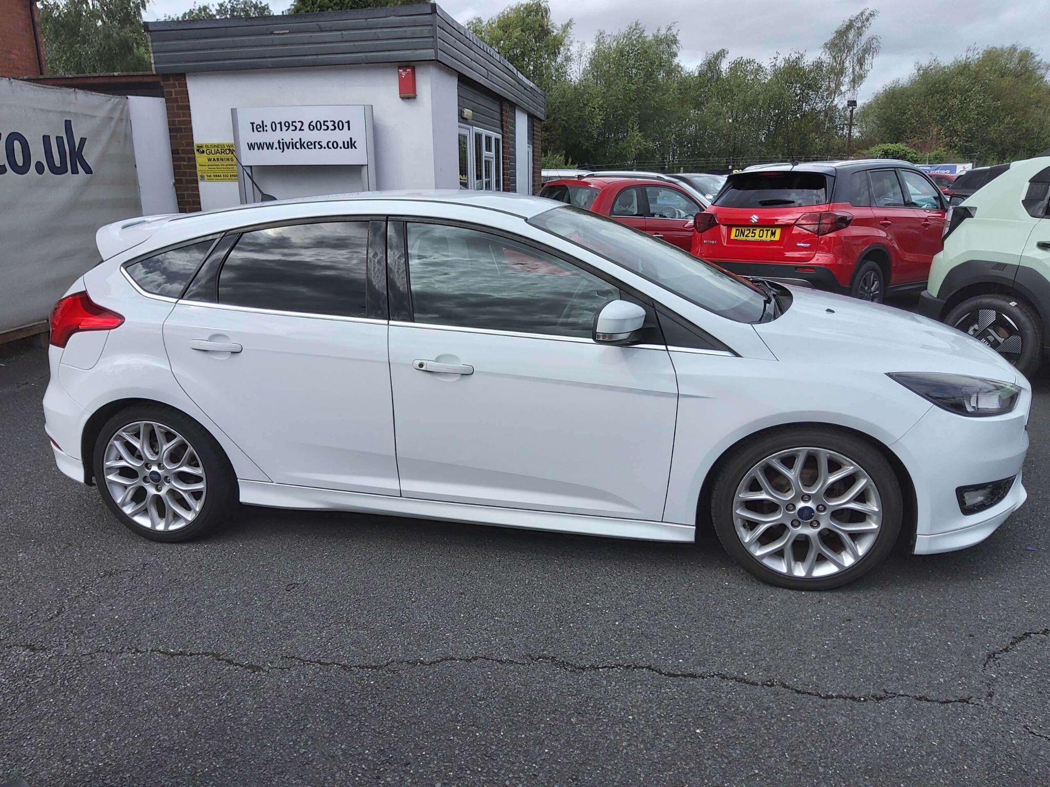 Ford Focus view 5