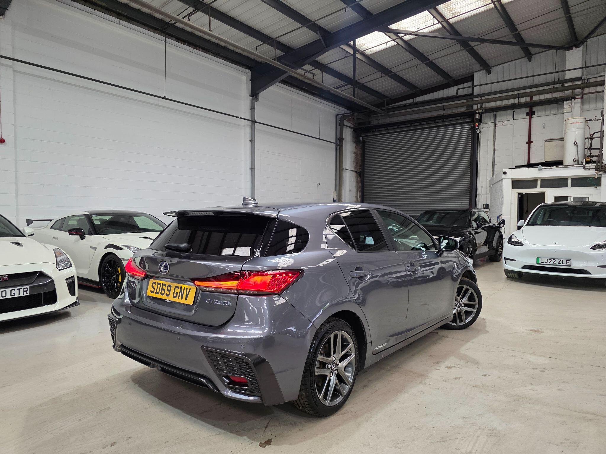 Lexus CT view 23