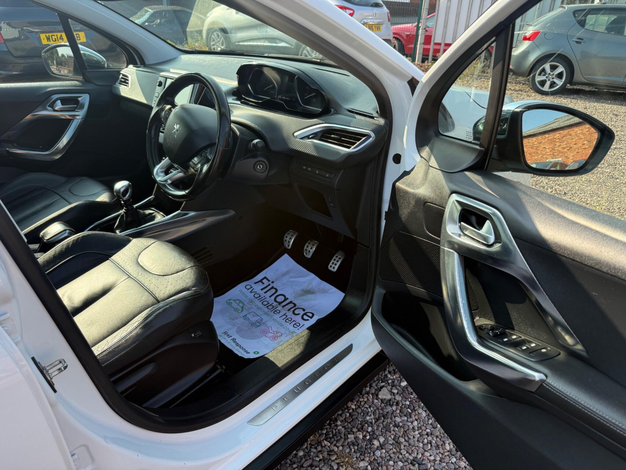 Peugeot 2008 view 22