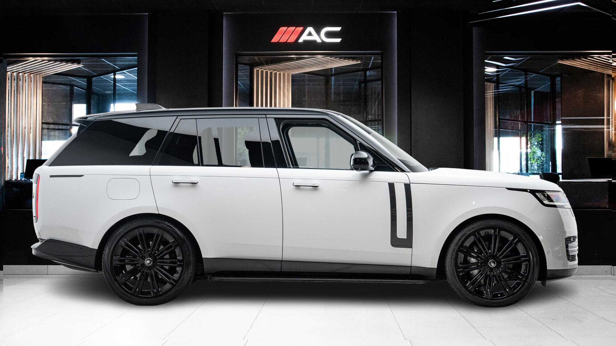 Land Rover Range Rover view 3