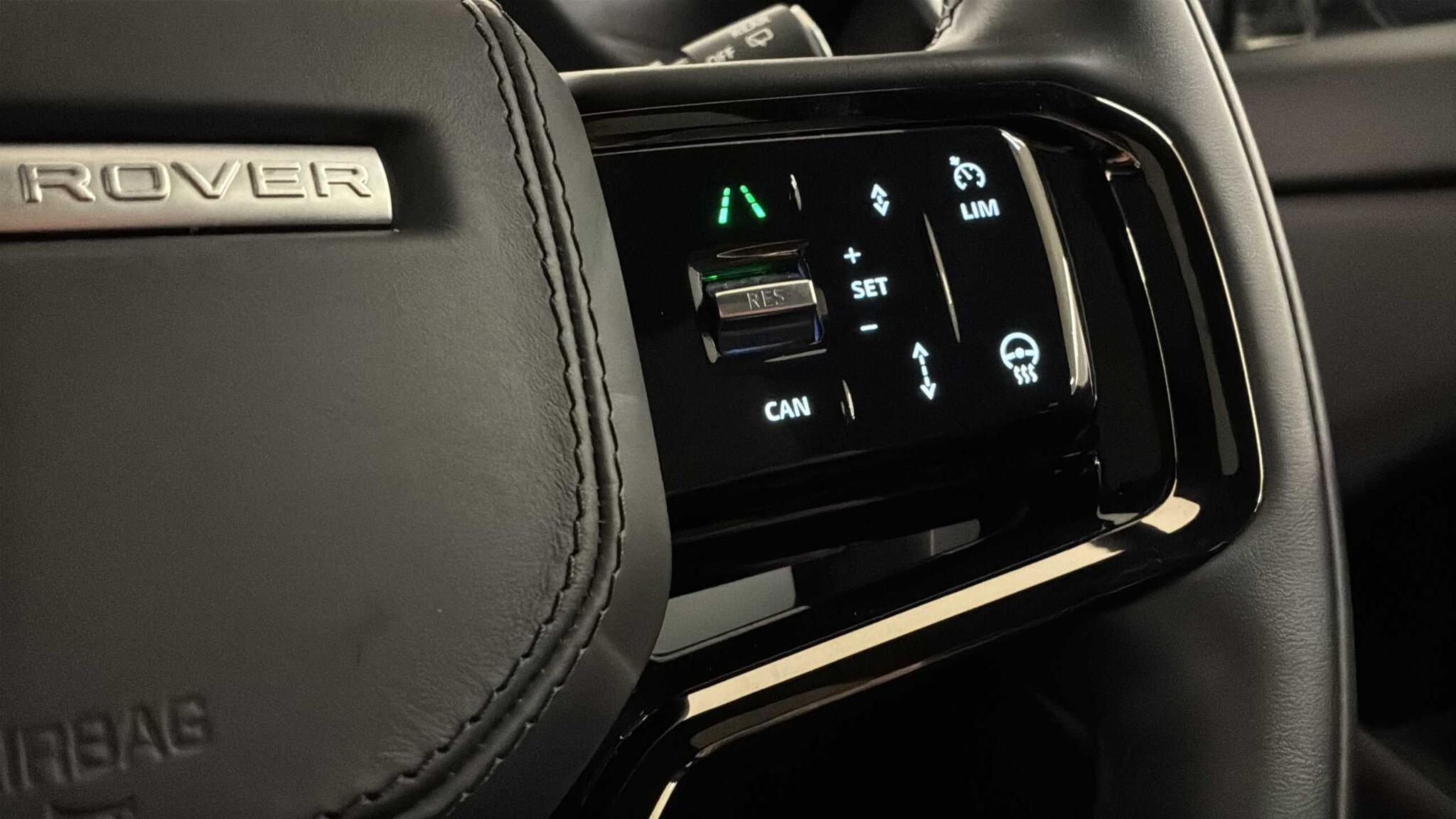 Land Rover Range Rover Evoque view 28