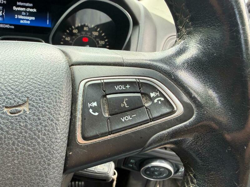 2017 Ford Focus image 18