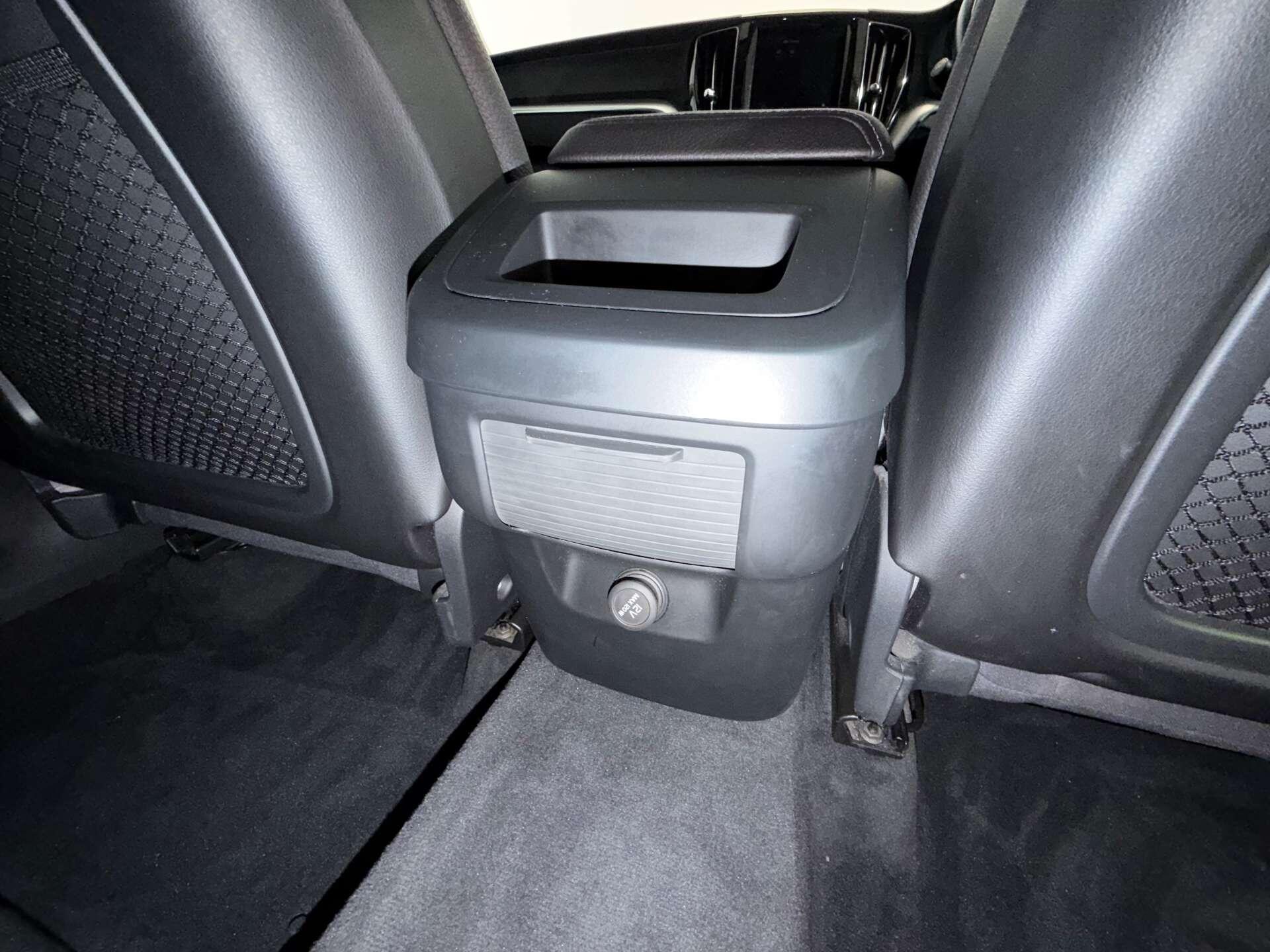 Volvo XC60 view 58