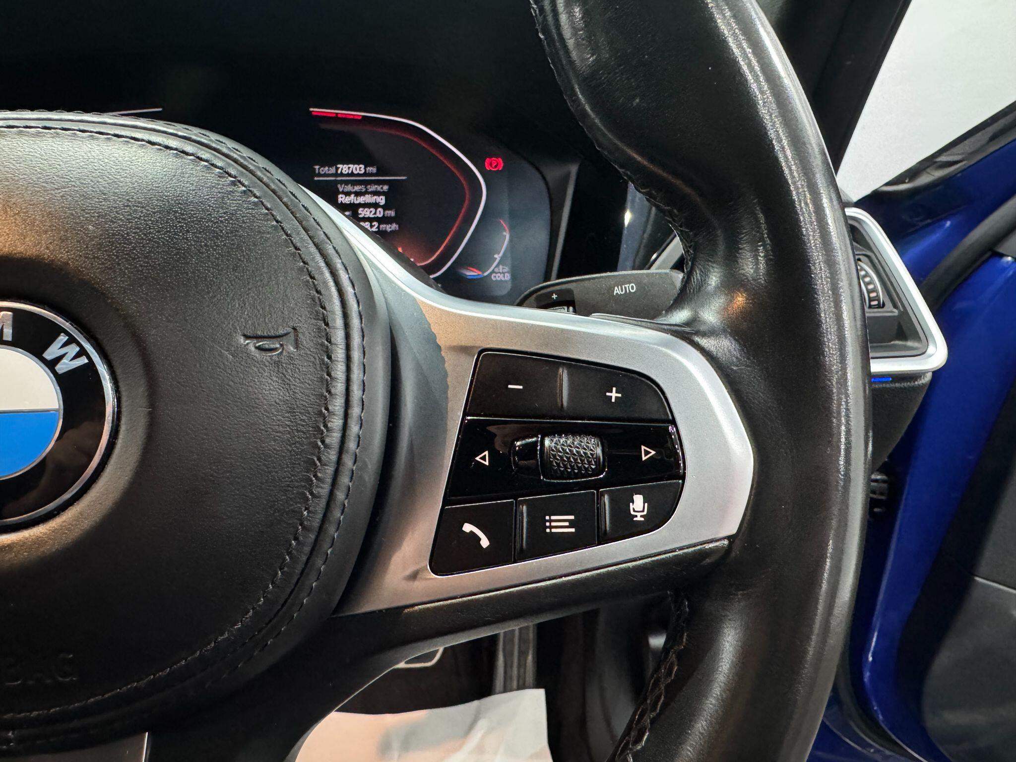 BMW 3 Series view 32