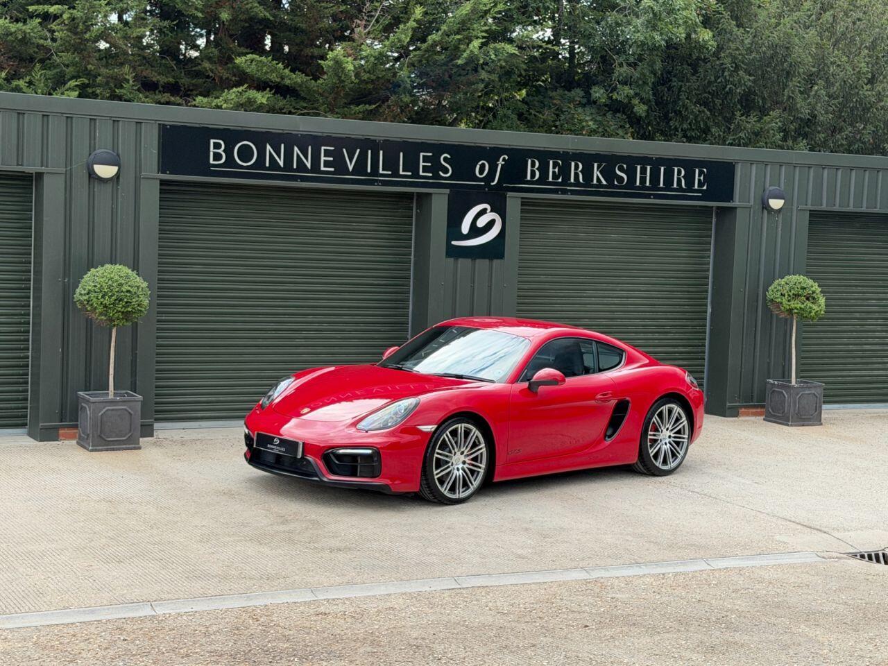 Porsche Cayman view 5