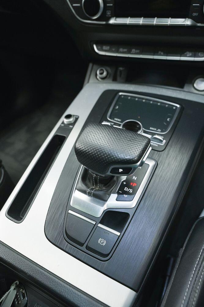 Audi Q5 view 24
