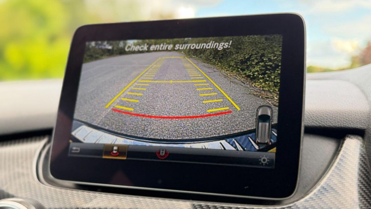 Mercedes-Benz B Class view 24