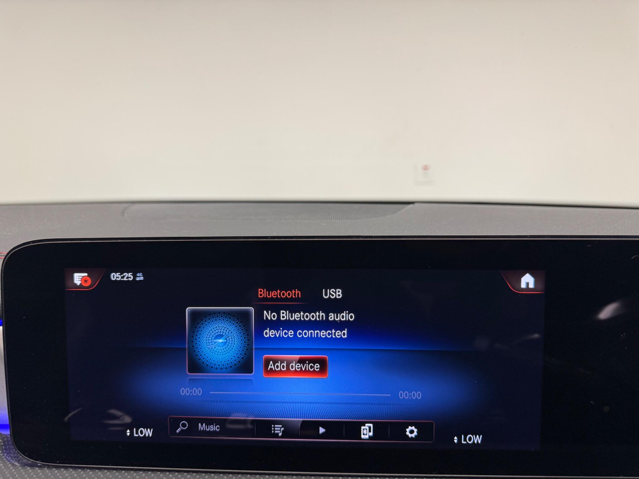 Mercedes-Benz Cla view 17