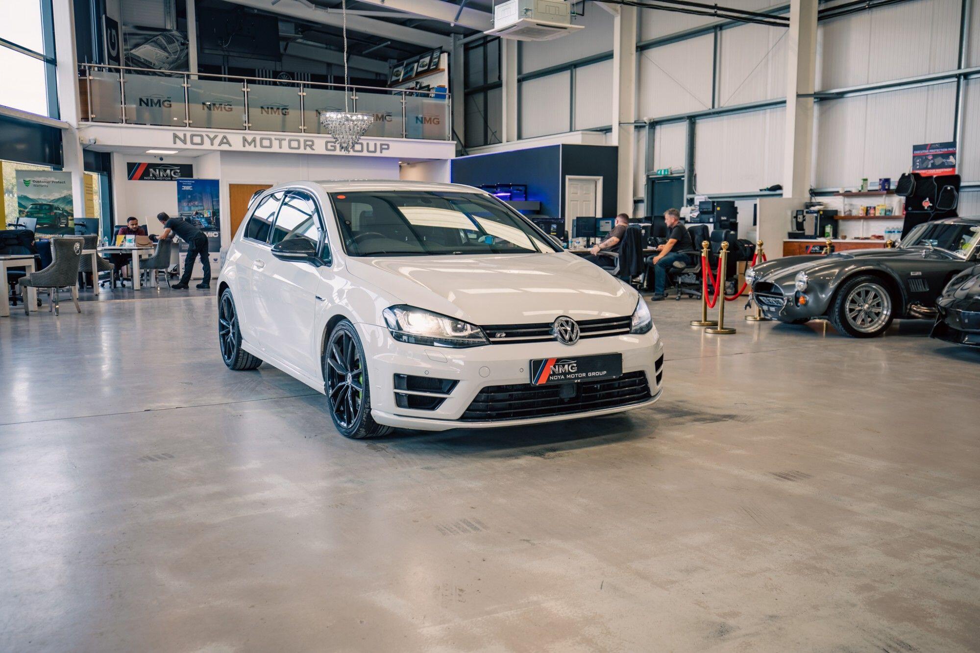 Volkswagen Golf view 21