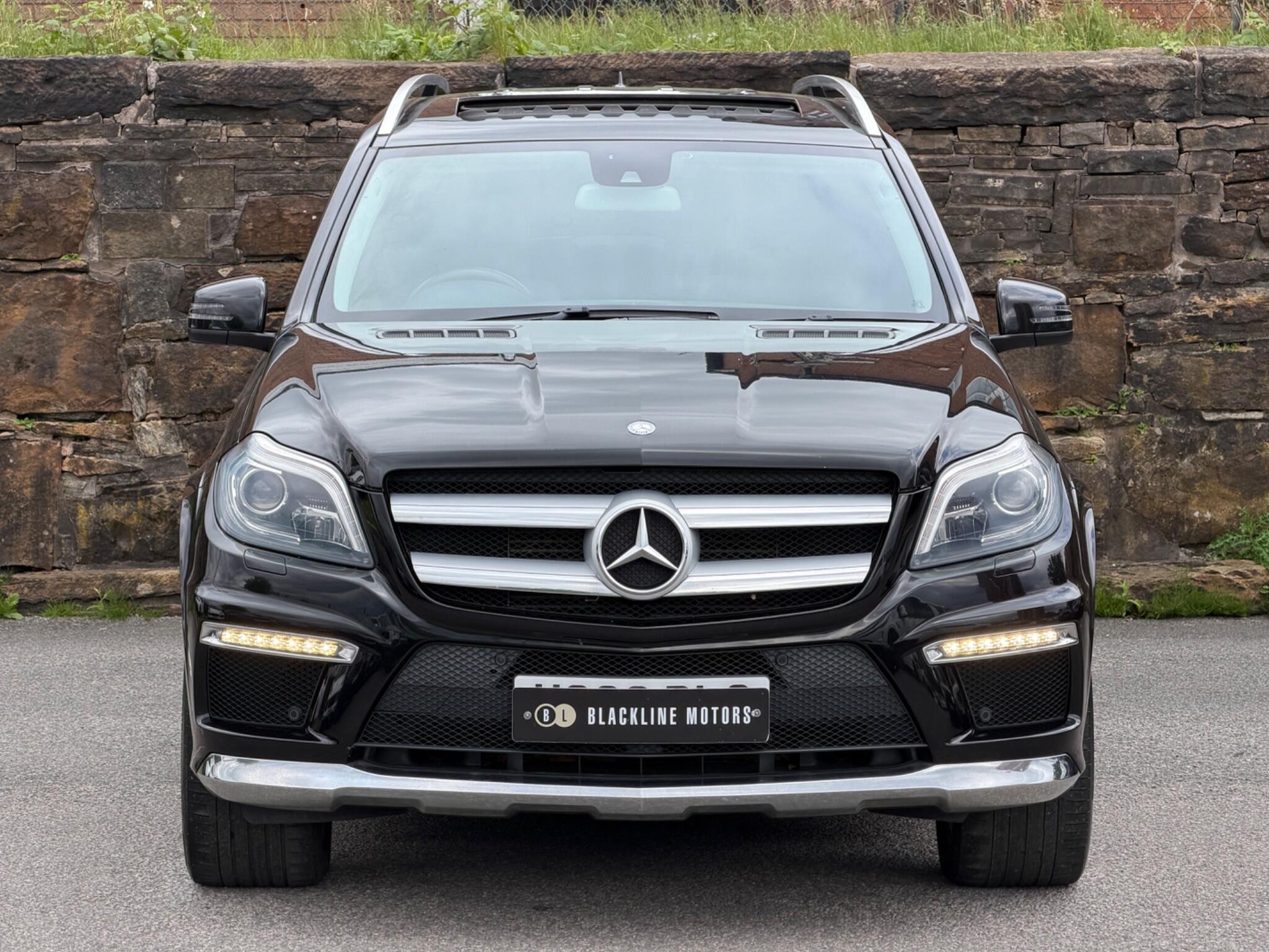 Mercedes-Benz GL view 2