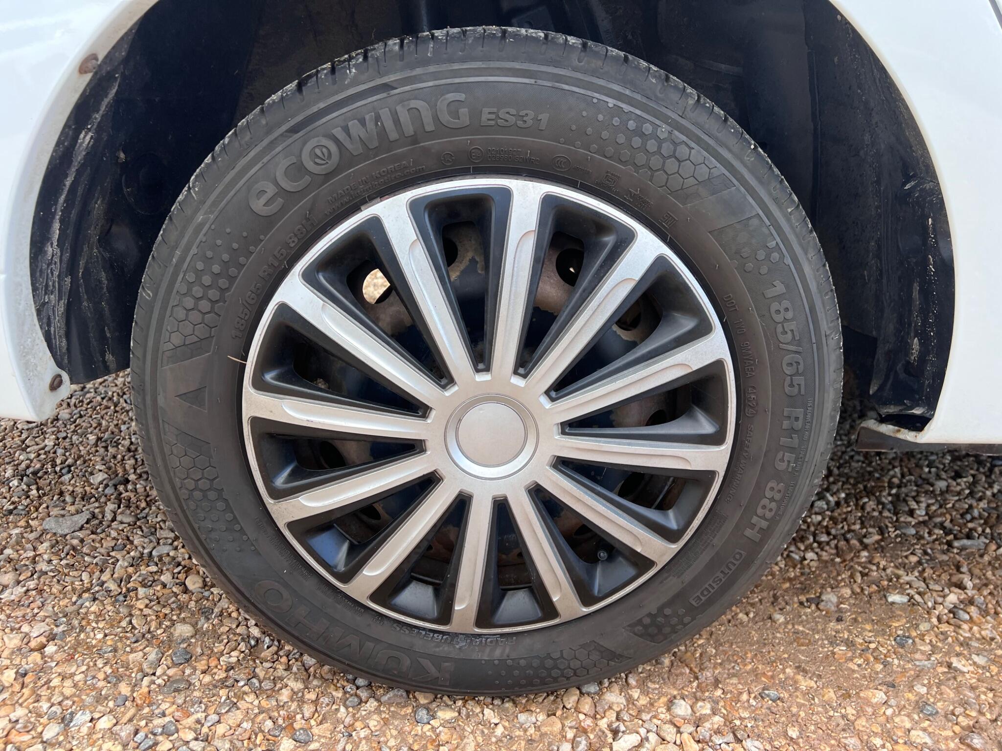 Dacia Logan MCV view 56