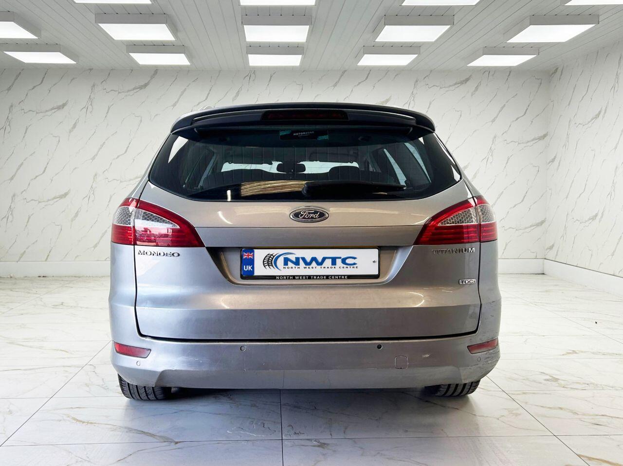 Ford Mondeo view 10