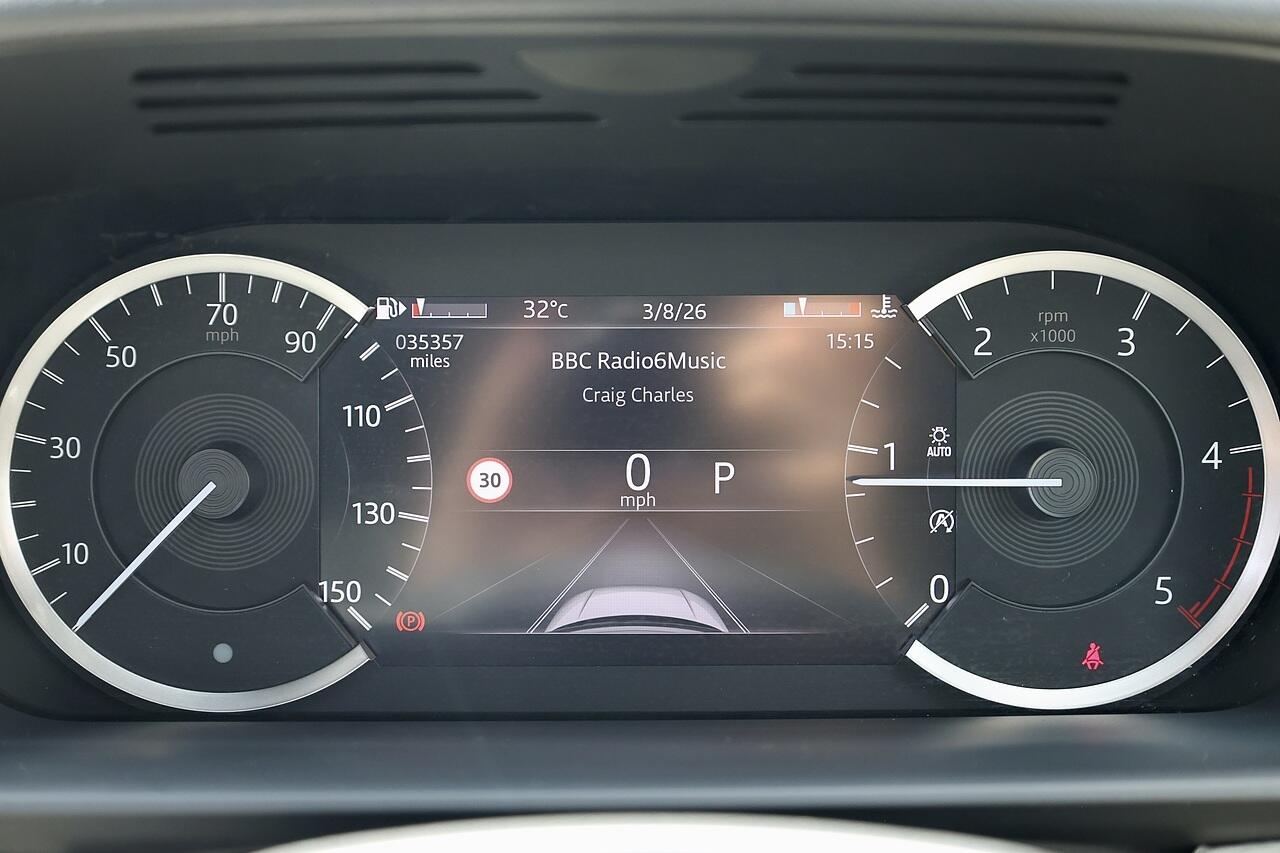 Land Rover Discovery 3 view 17