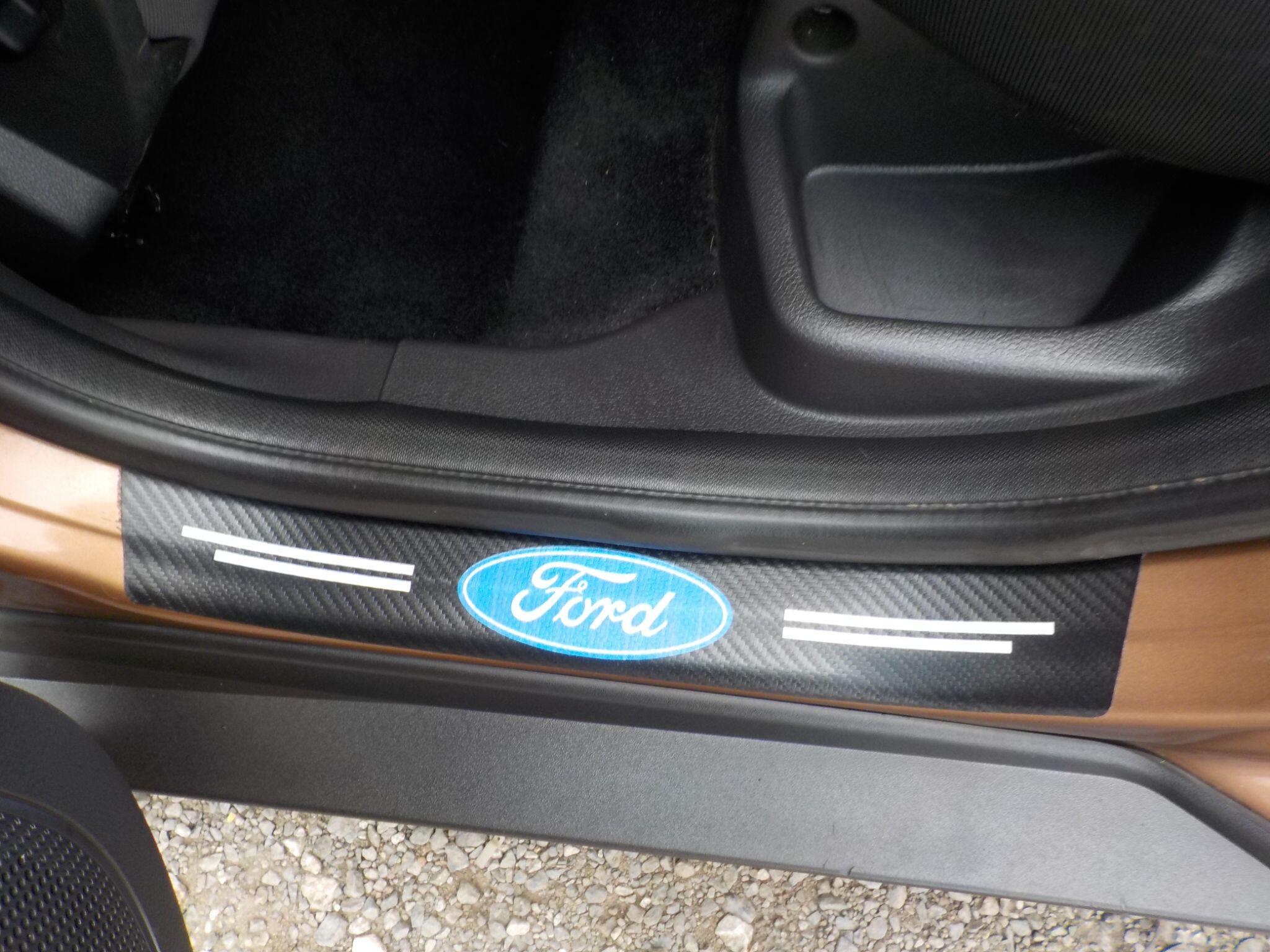 Ford Focus 1.6 TDCi Zetec Euro 5 (s/s) 5dr