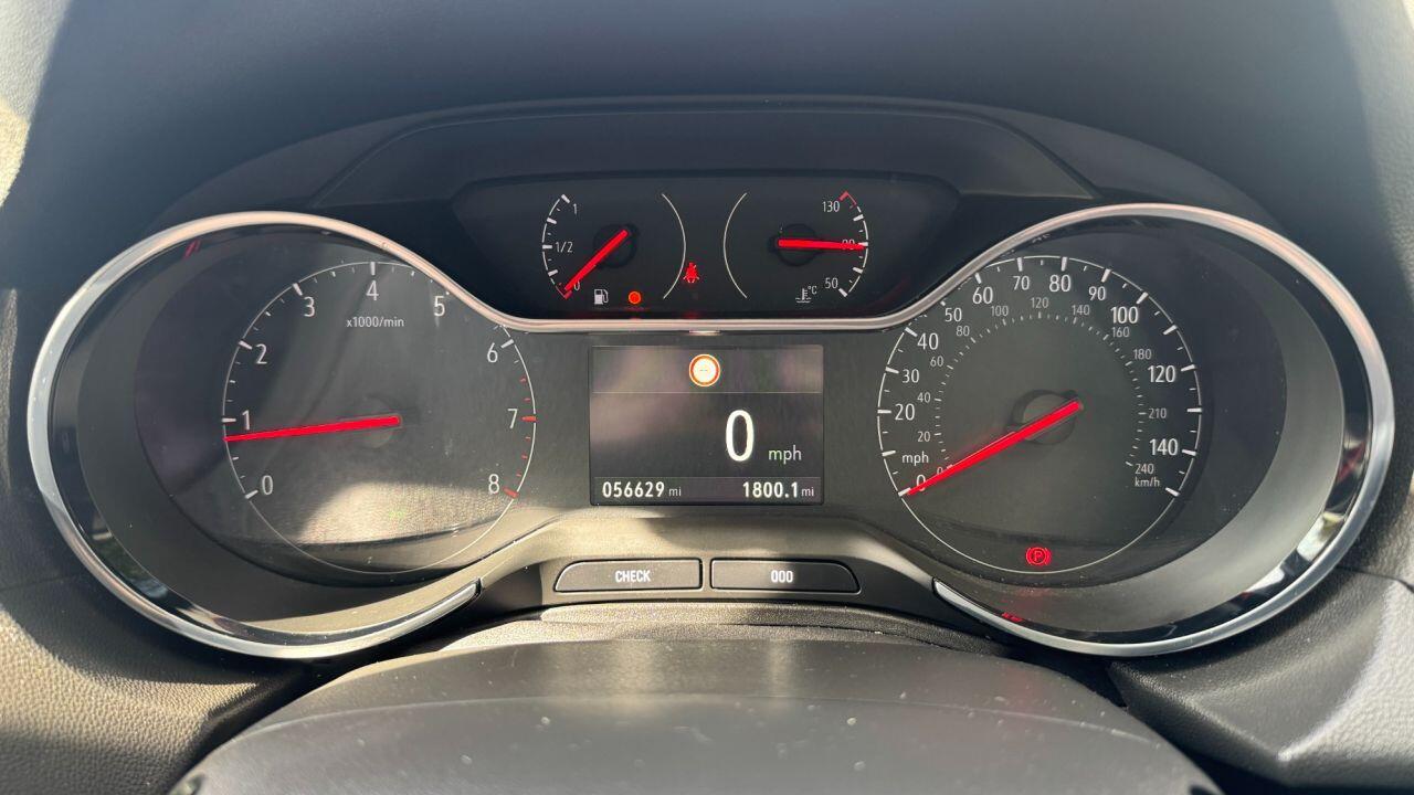 Vauxhall Grandland X view 21