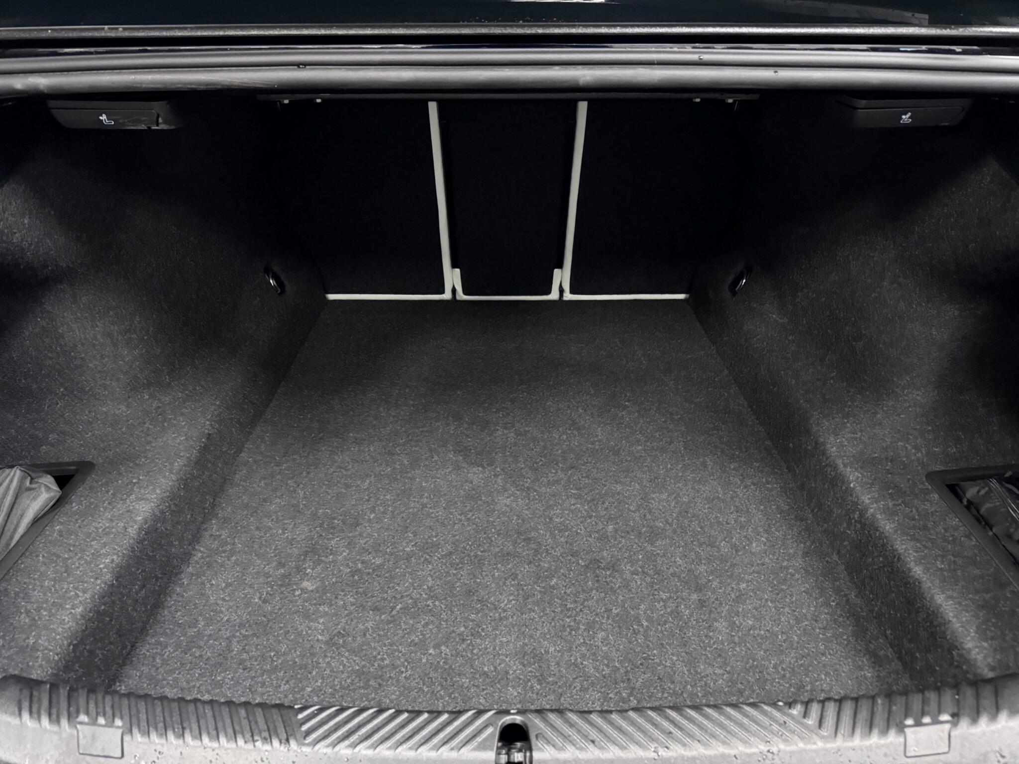 BMW 5 Series view 7