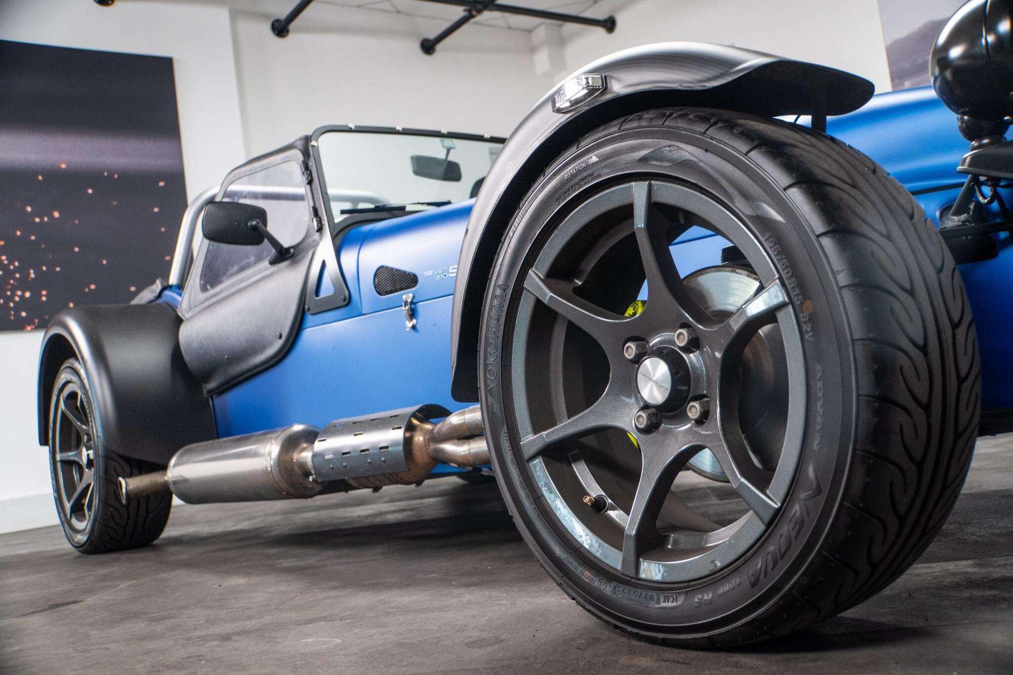Caterham Seven view 13